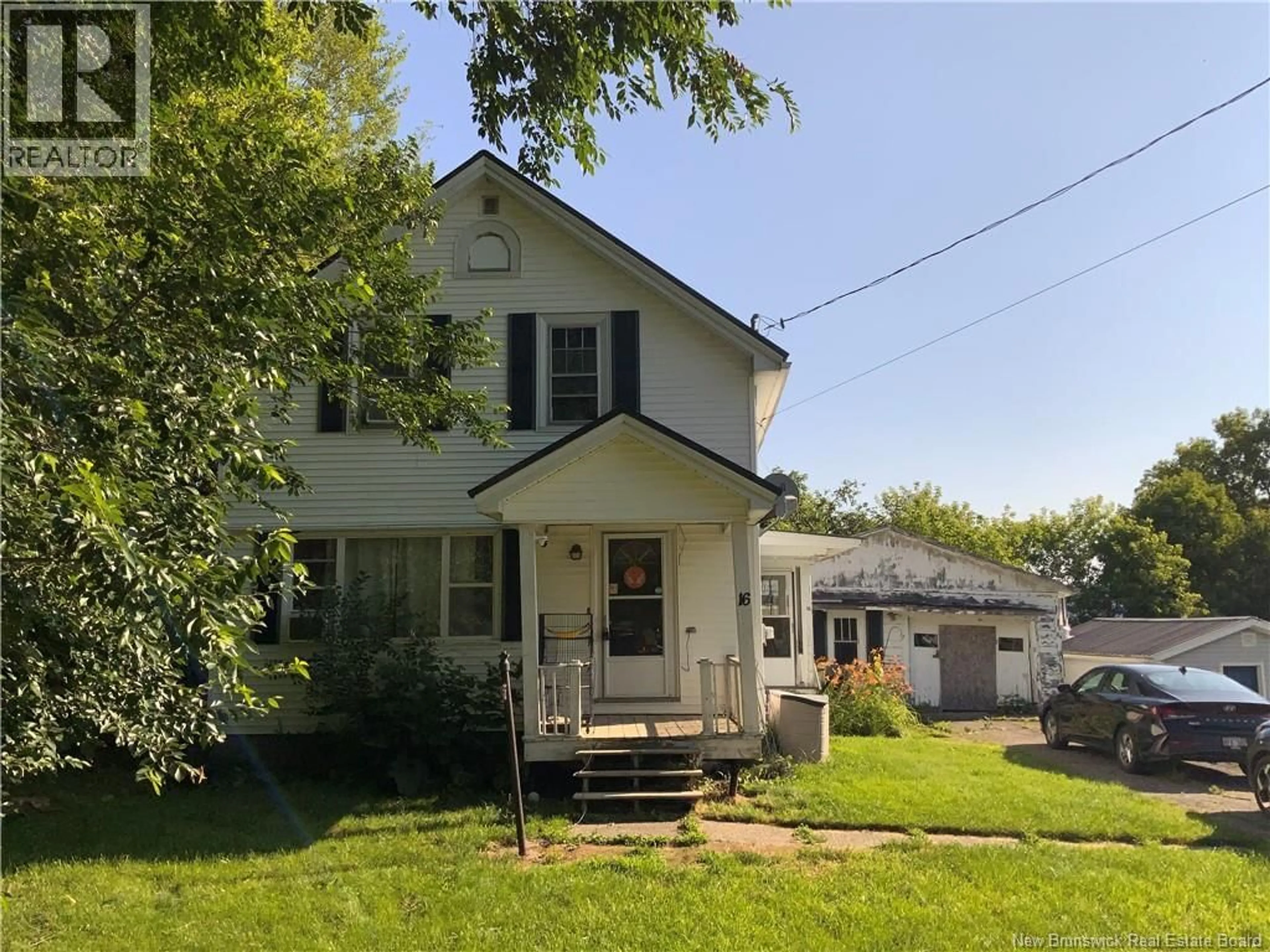 A pic from outside/outdoor area/front of a property/back of a property/a pic from drone, street for 16 HIGH STREET, Canterbury New Brunswick E6H1K9