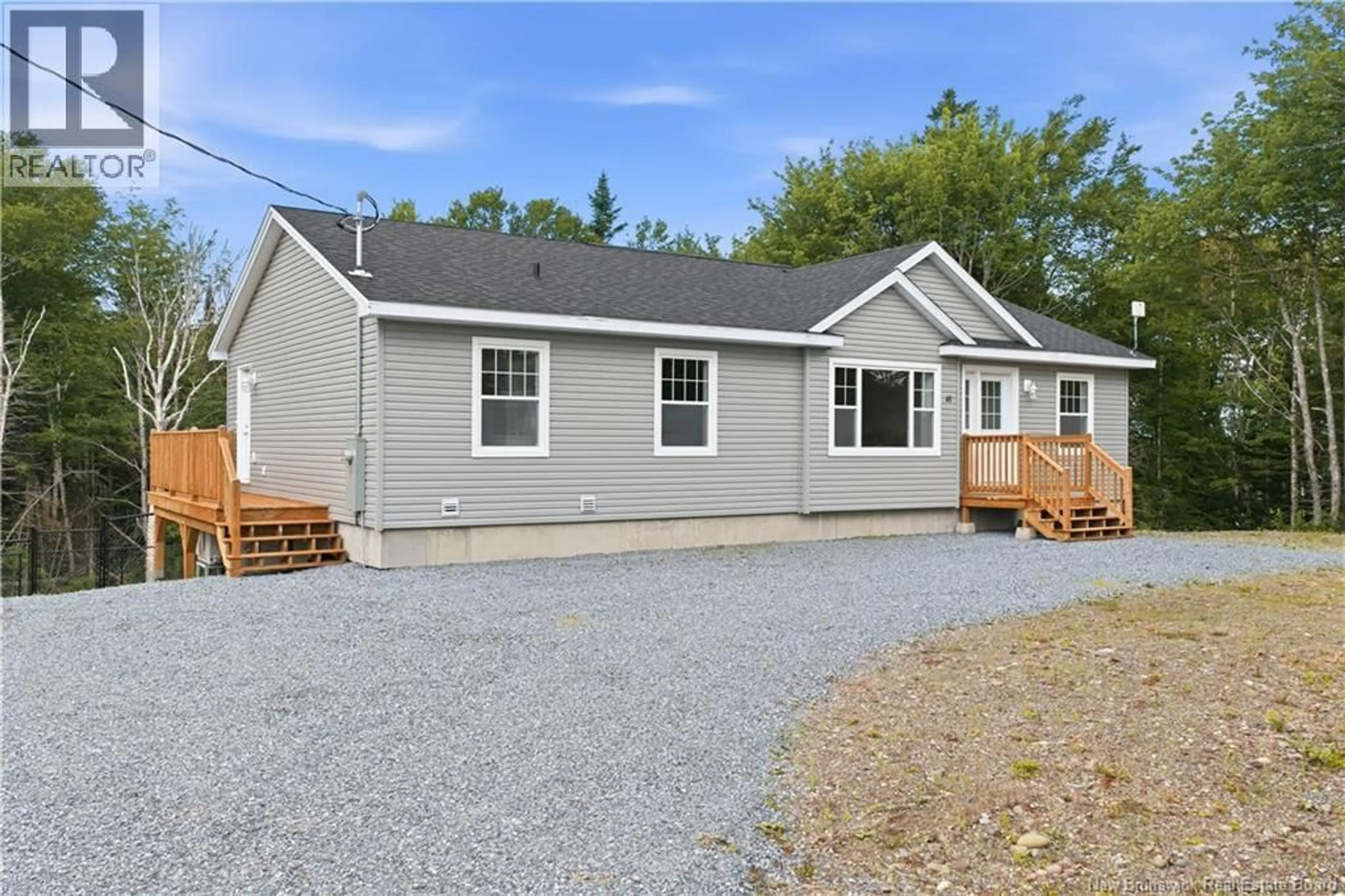 Home with vinyl exterior material, unknown for 45 FRIARS DRIVE, Baxters Corner New Brunswick E2S3H2