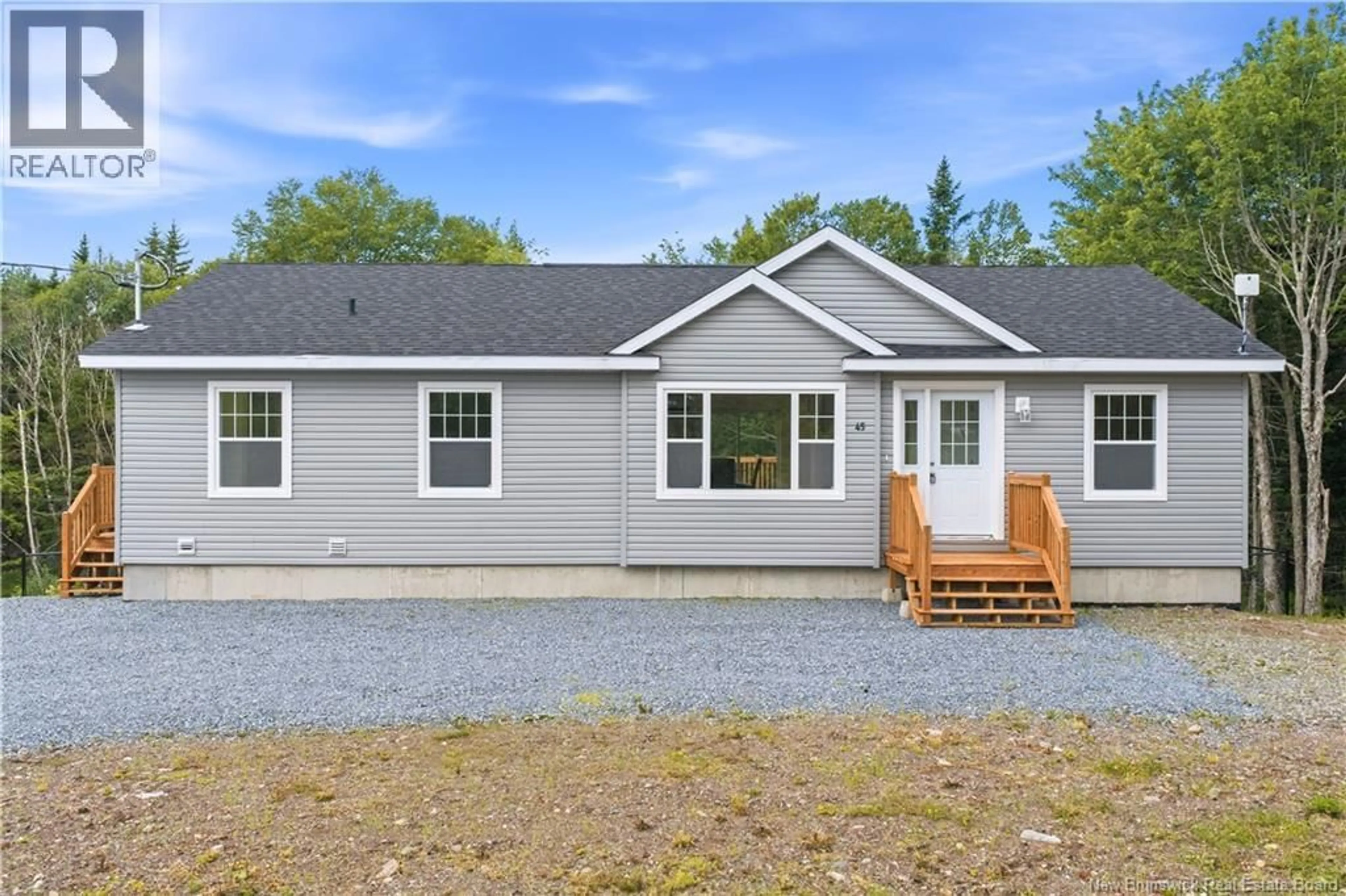Home with vinyl exterior material, unknown for 45 FRIARS DRIVE, Baxters Corner New Brunswick E2S3H2