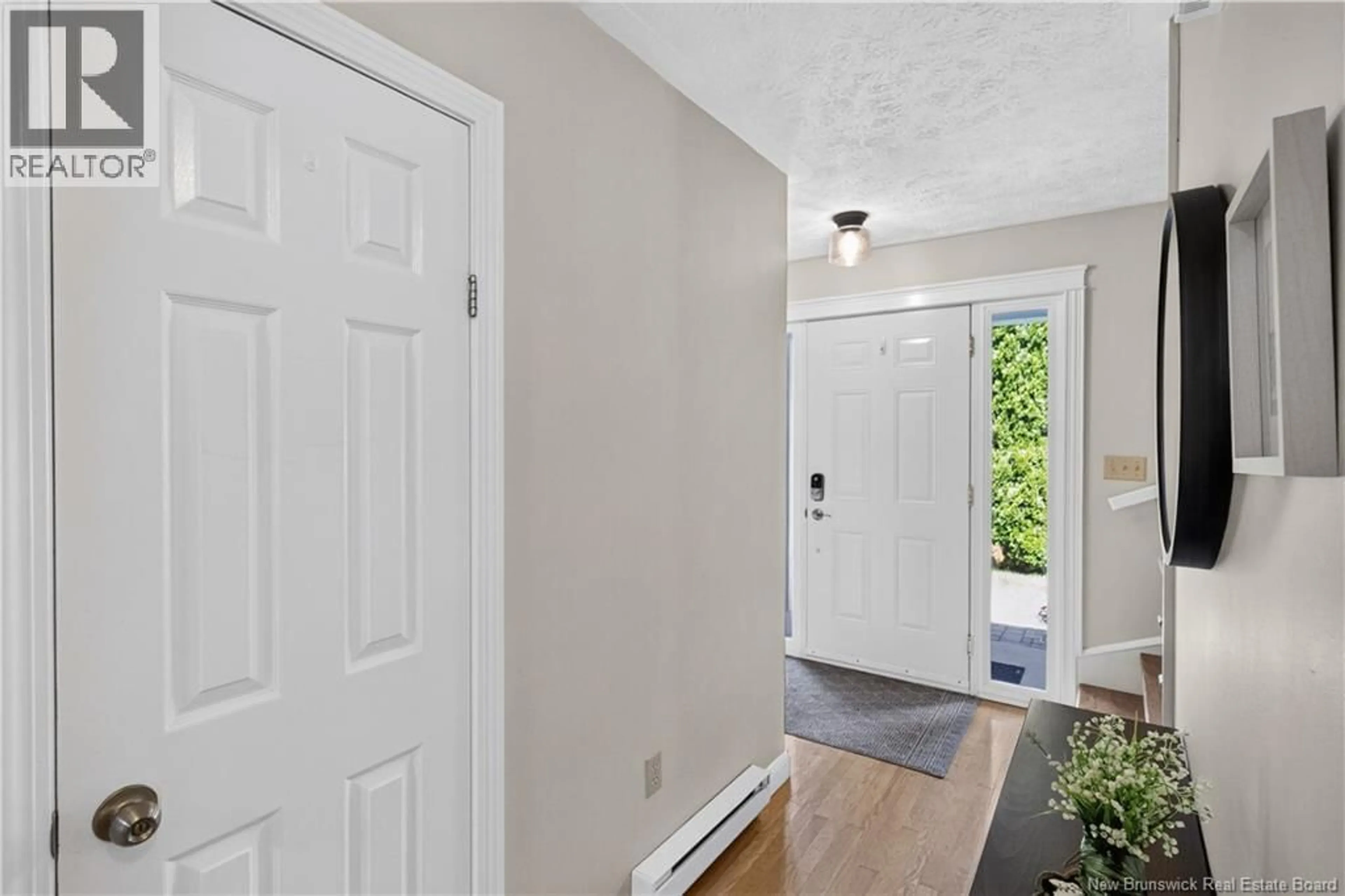 Indoor entryway for 77 GRAVENSTEIN STREET, New Maryland New Brunswick E3C1B8