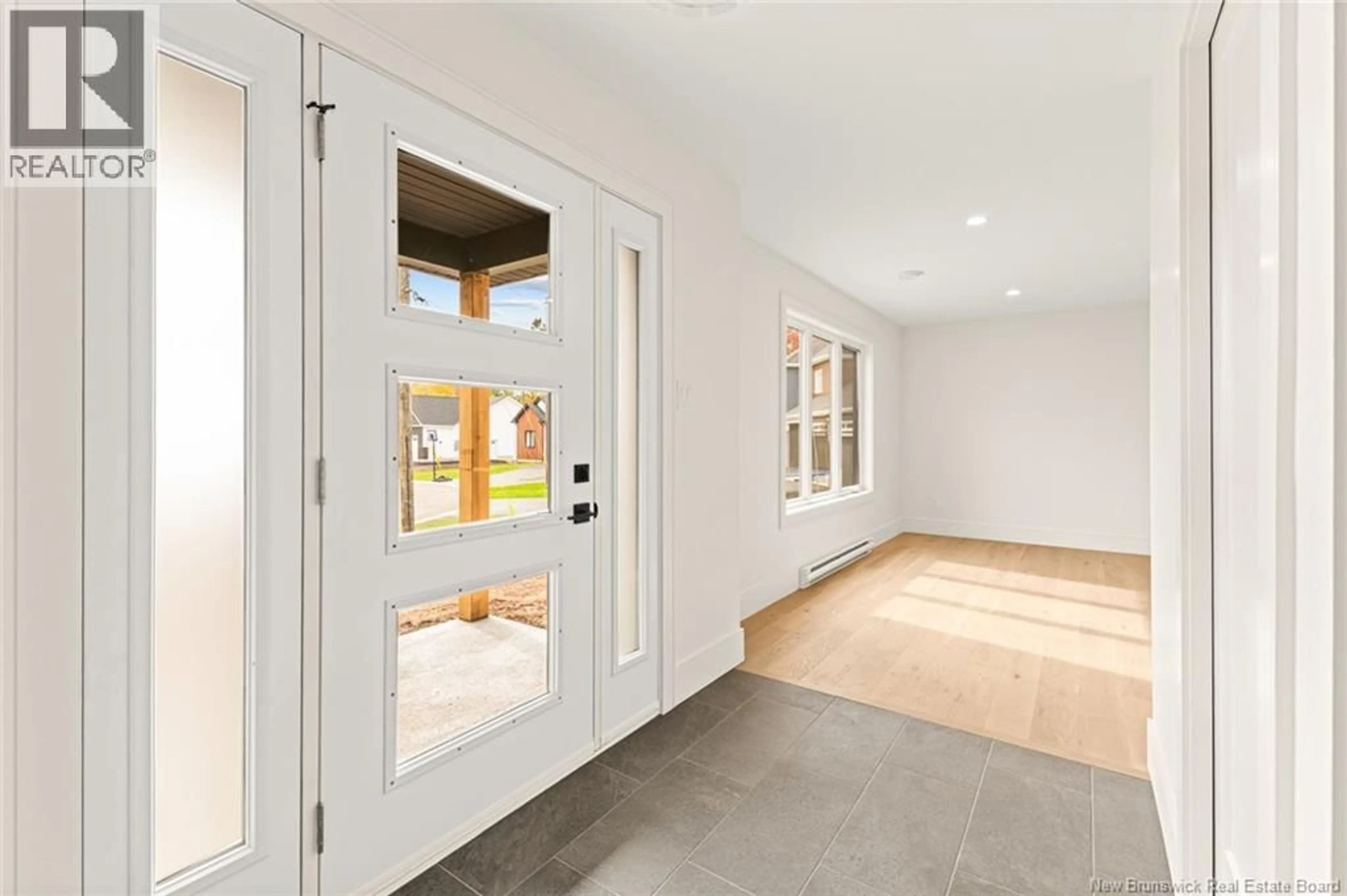 Indoor entryway for 152 RACHEL STREET, Moncton New Brunswick E1G6H9