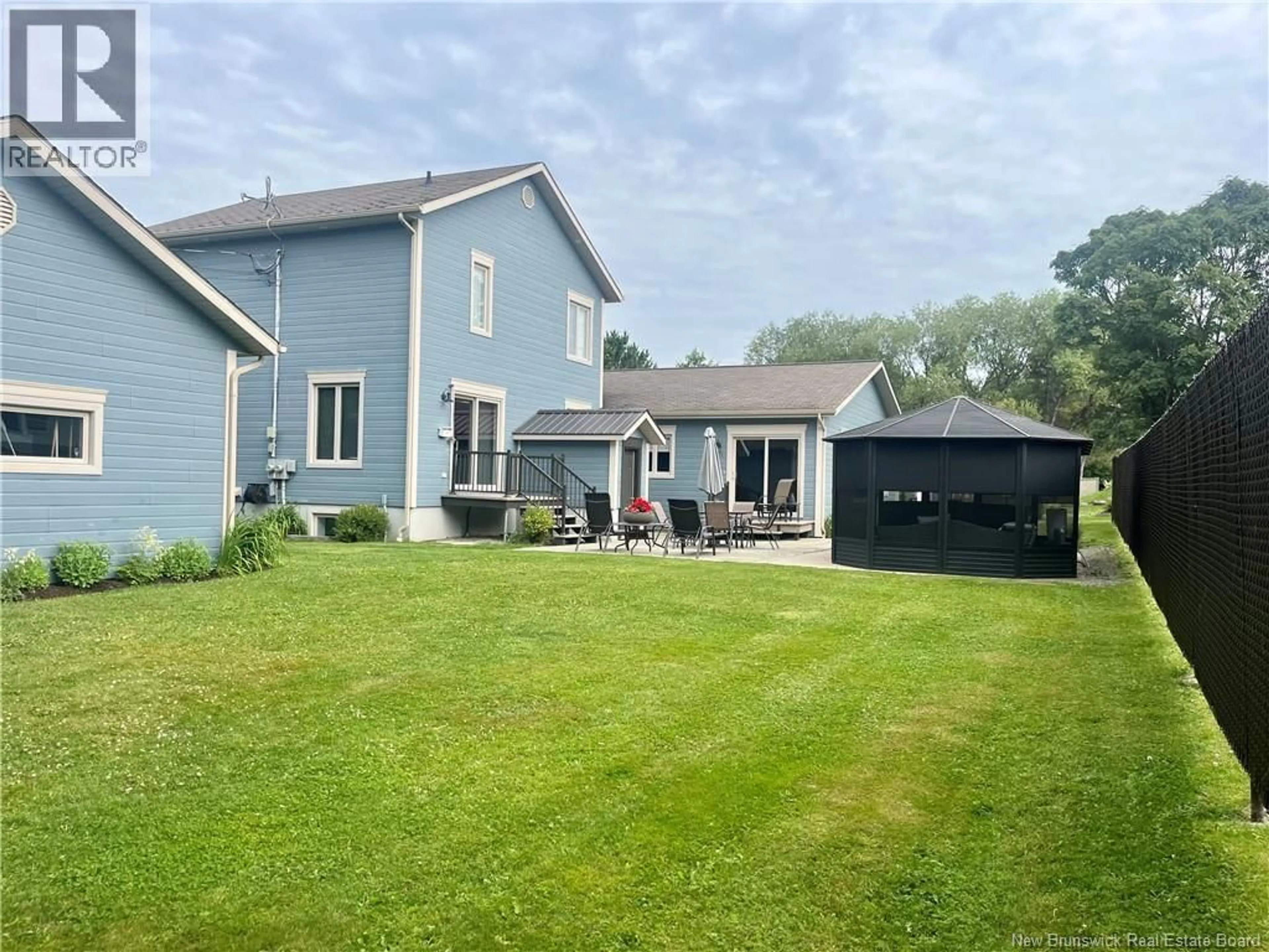 Home with vinyl exterior material, water/lake/river/ocean view for 37 BEAULIEU STREET, Saint-Quentin New Brunswick E8A1B5