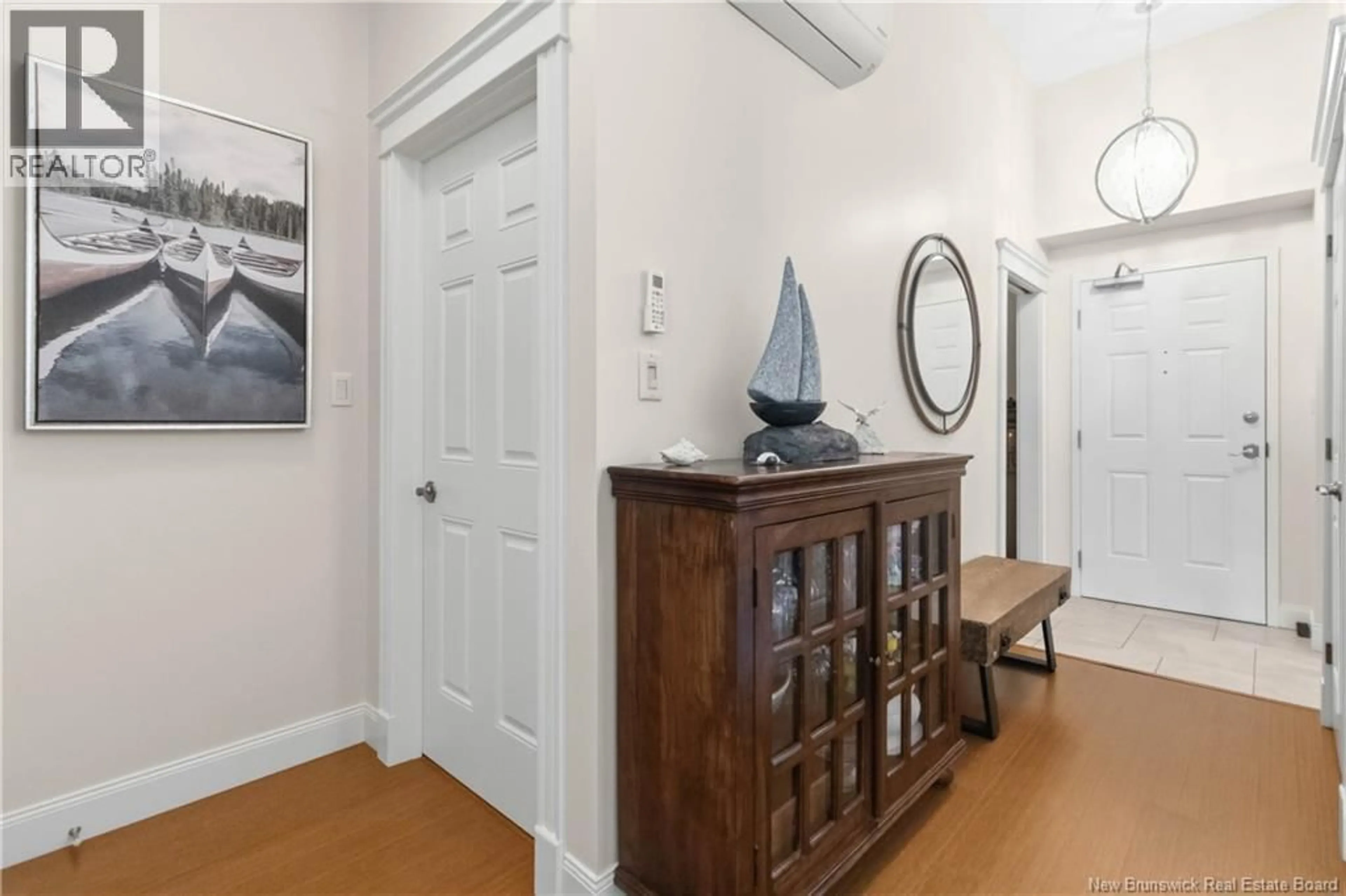 Indoor entryway for 402 - 88 WOODS TERRACE, Moncton New Brunswick E1G1X6