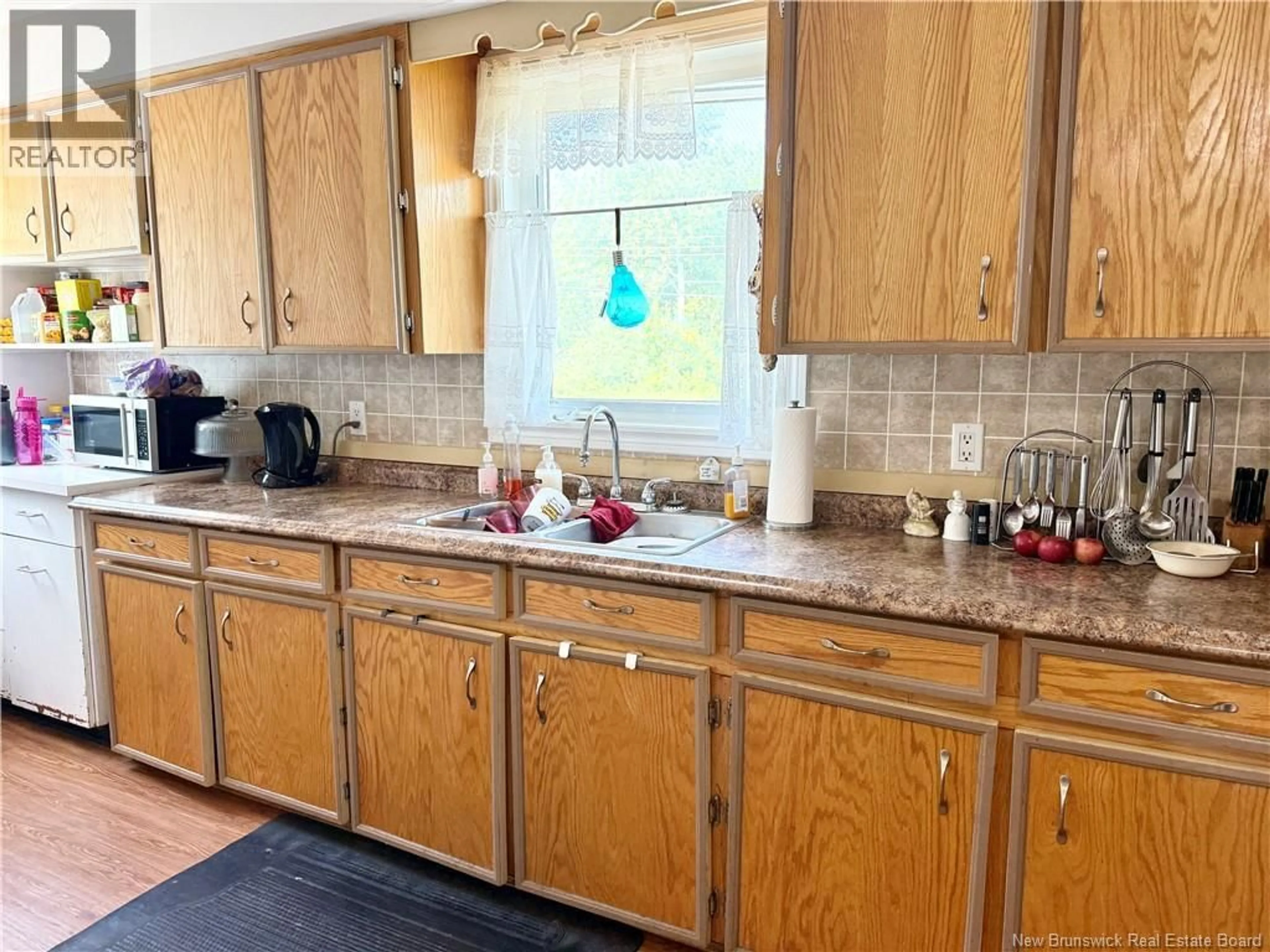 Standard kitchen, unknown for 2586 ROUTE 322, Saint-Laurent New Brunswick E8K3K9