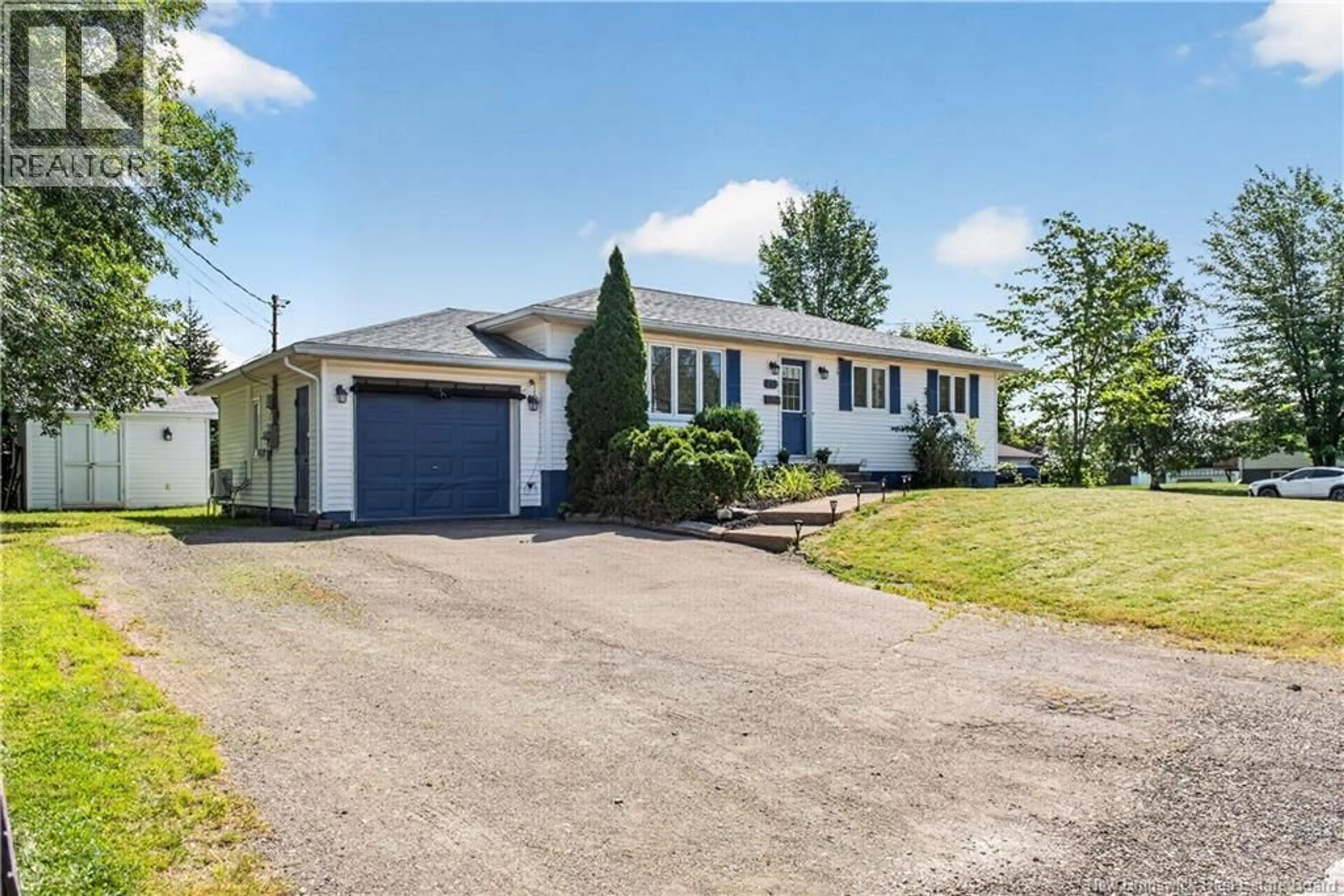 A pic from outside/outdoor area/front of a property/back of a property/a pic from drone, street for 280 TOBIAS AVENUE, Riverview New Brunswick E1B4W1