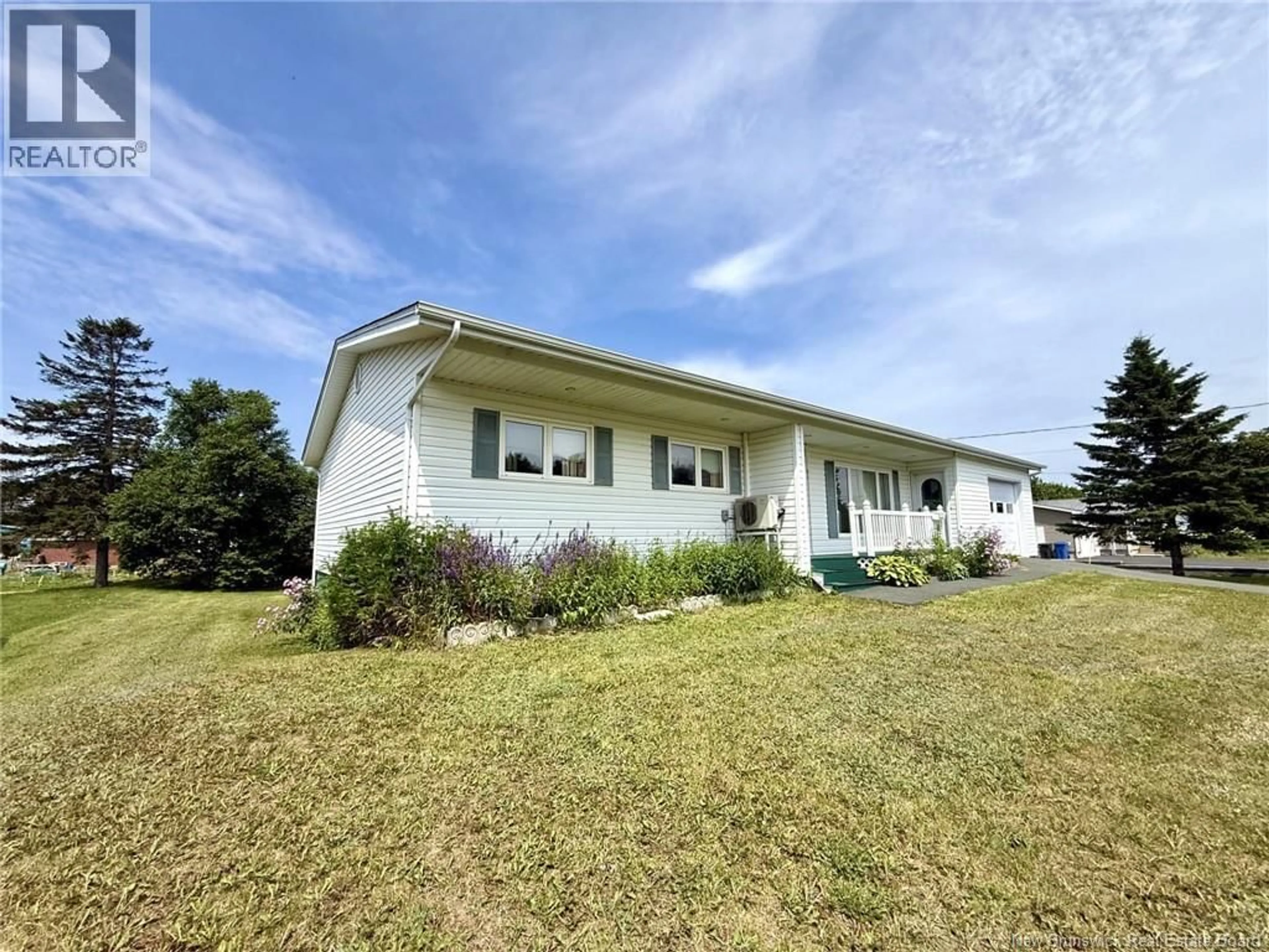 Home with vinyl exterior material, unknown for 155 RUE DES PEUPLIERS, Shippagan New Brunswick E8S1J7