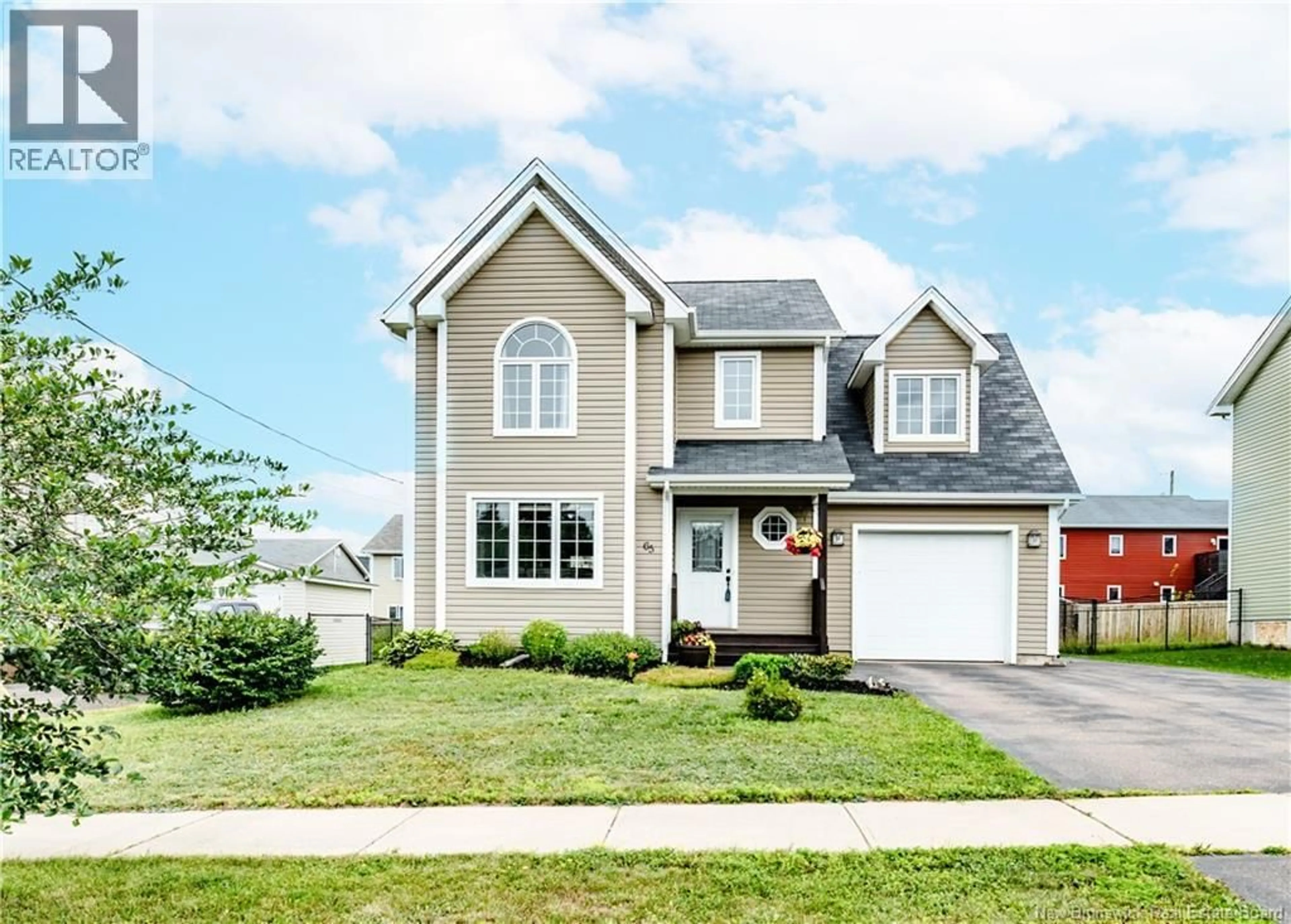 Home with vinyl exterior material, street for 65 CUMBERLAND, Moncton New Brunswick E1G0Z9