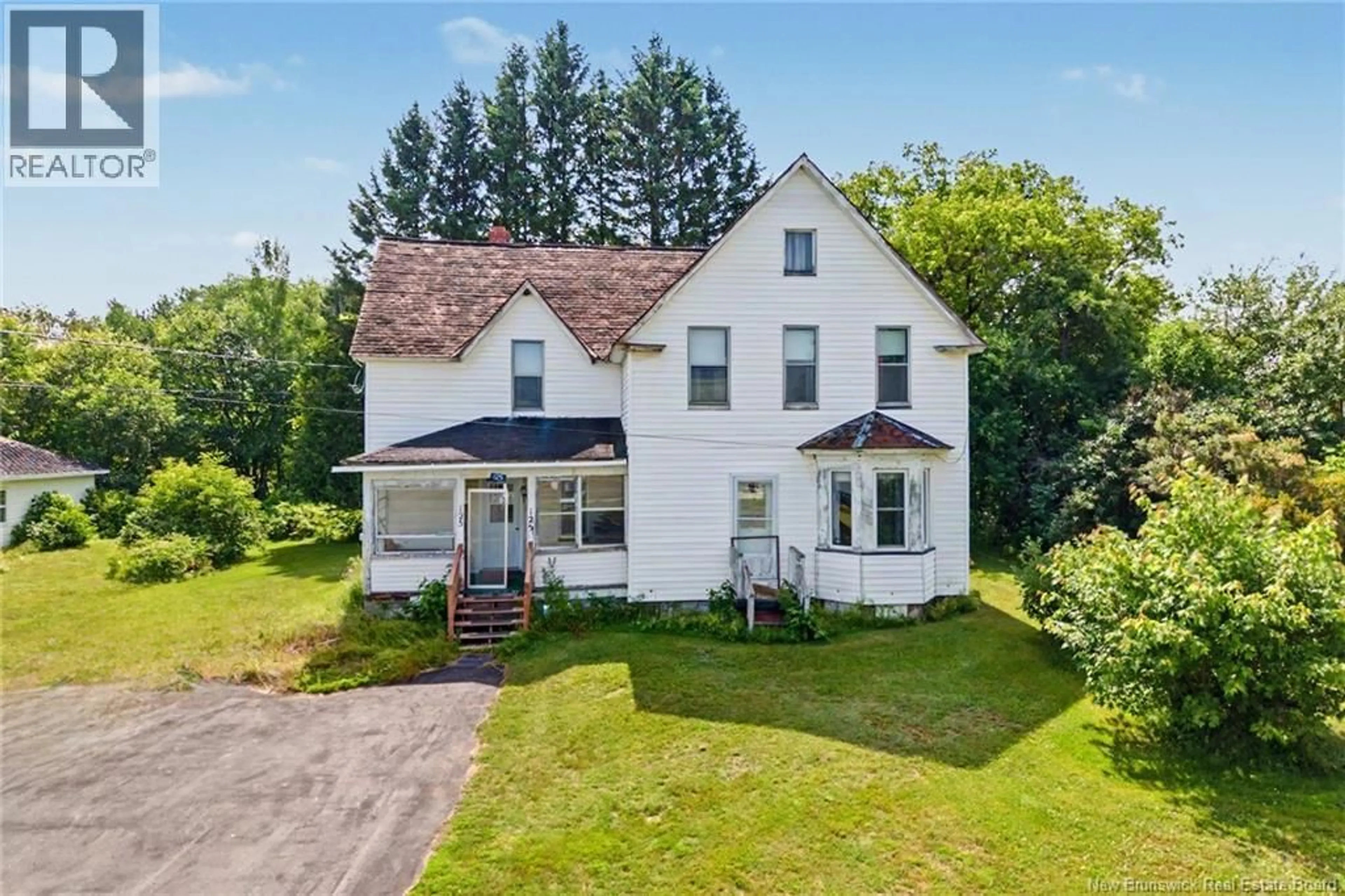 A pic from outside/outdoor area/front of a property/back of a property/a pic from drone, street for 125 MAIN STREET, Chipman New Brunswick E4A1H4