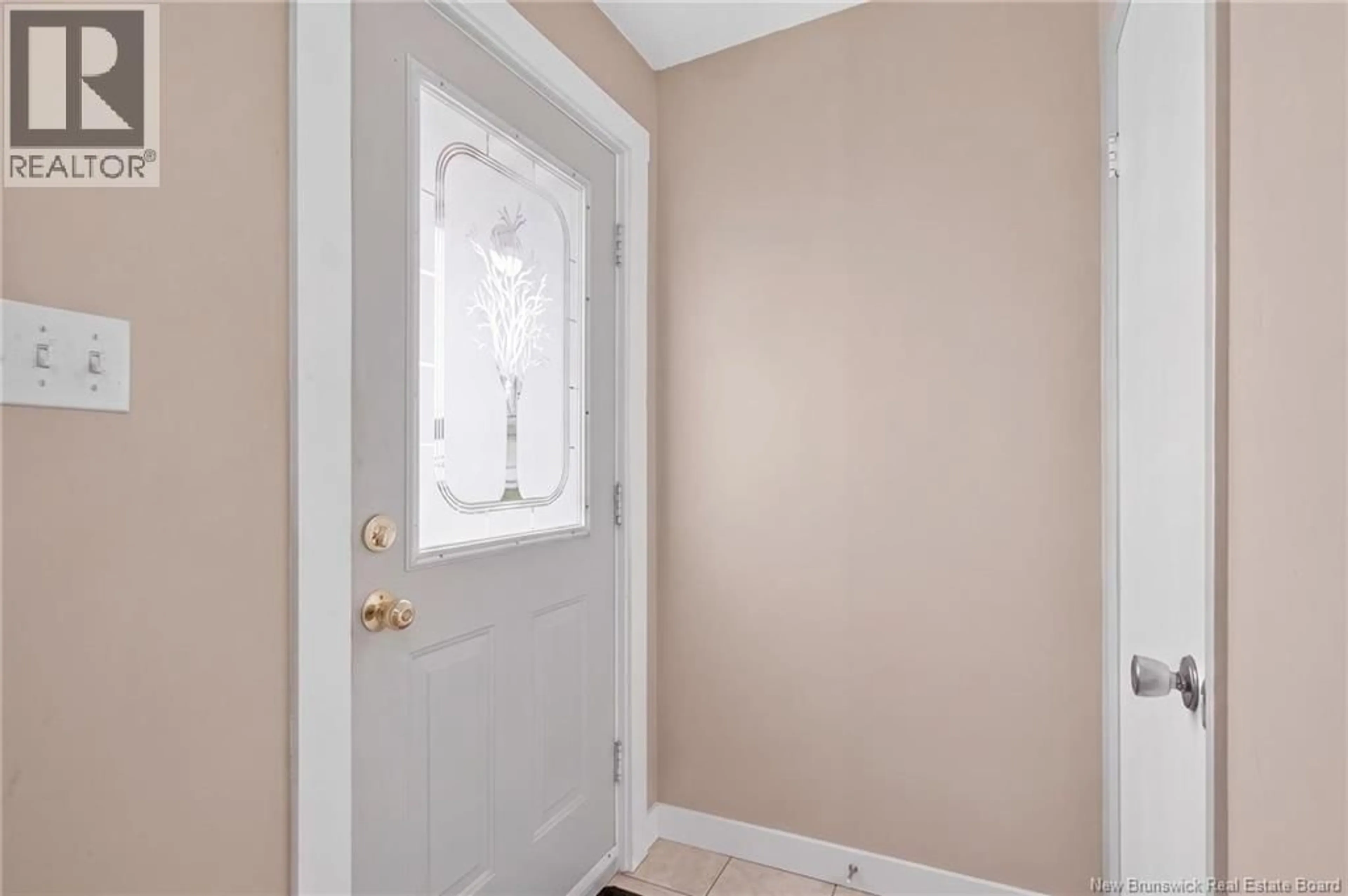 Indoor entryway for 153-155 ARGYLE STREET, Moncton New Brunswick E1C3V1
