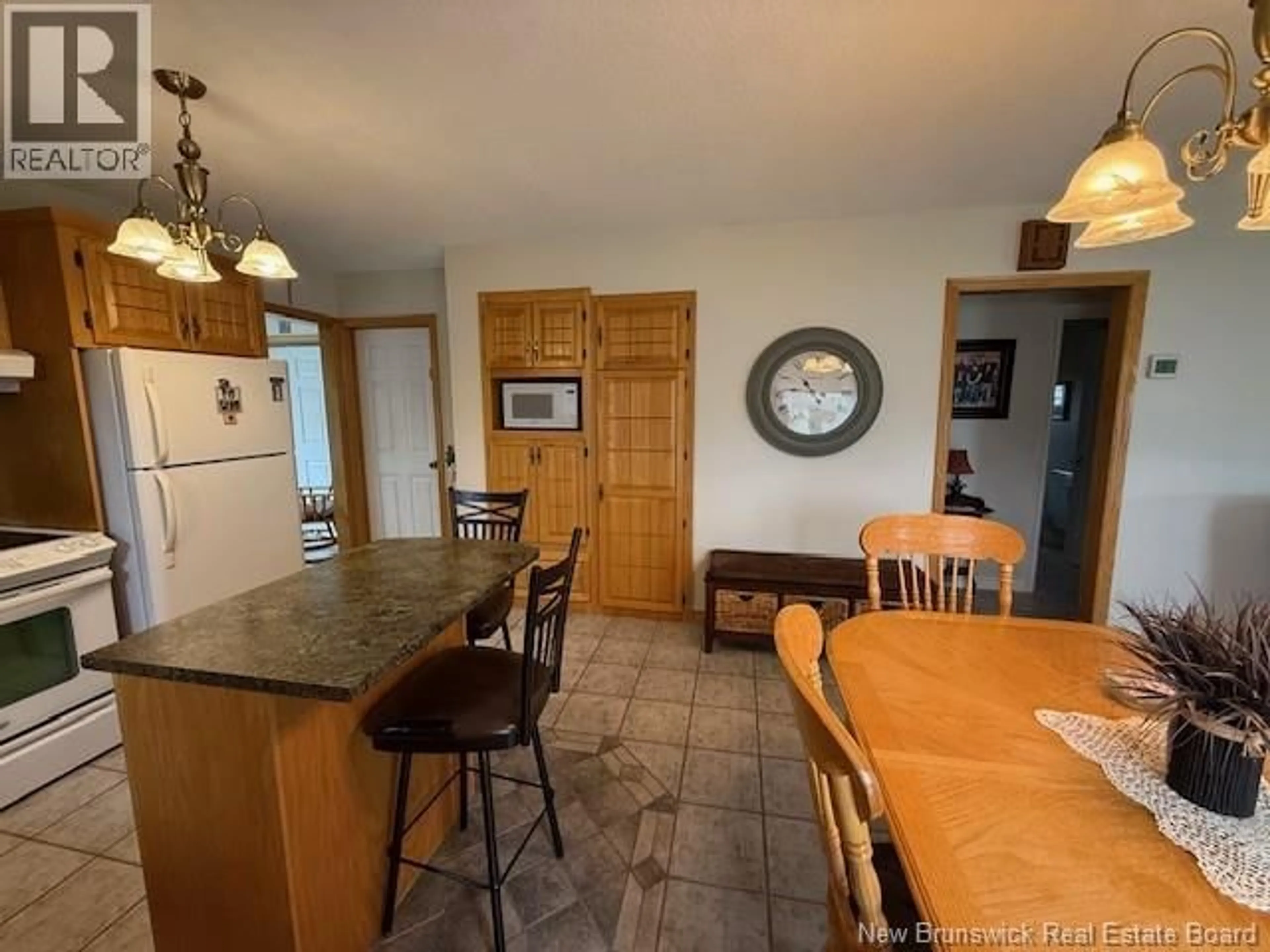 Dining room, ceramic/tile floor for 634 DARLINGTON DRIVE, Dalhousie New Brunswick E8C1N3