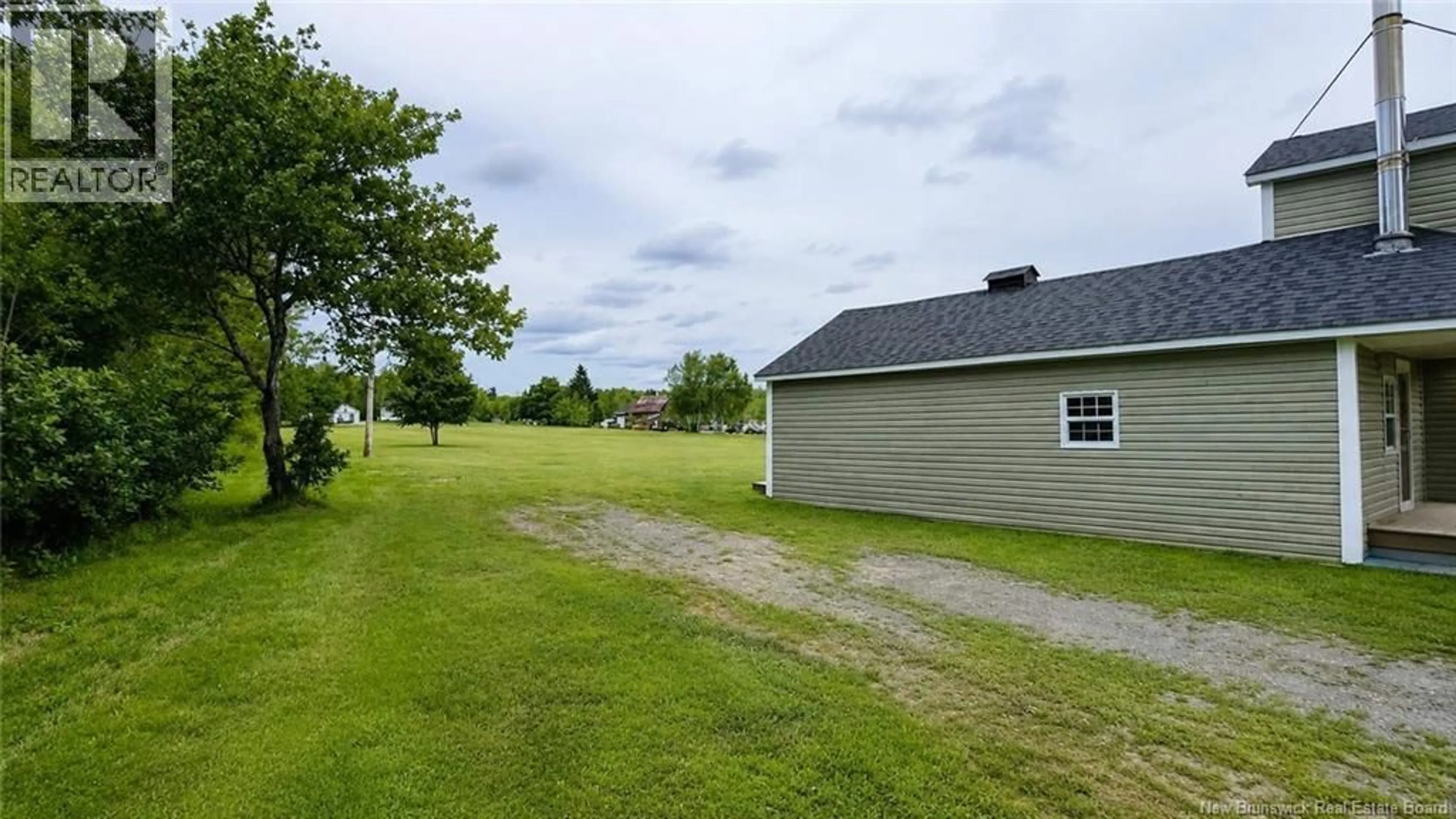 Shed for 2807 ROUTE 11, Village-Saint-Laurent New Brunswick E9G2J6