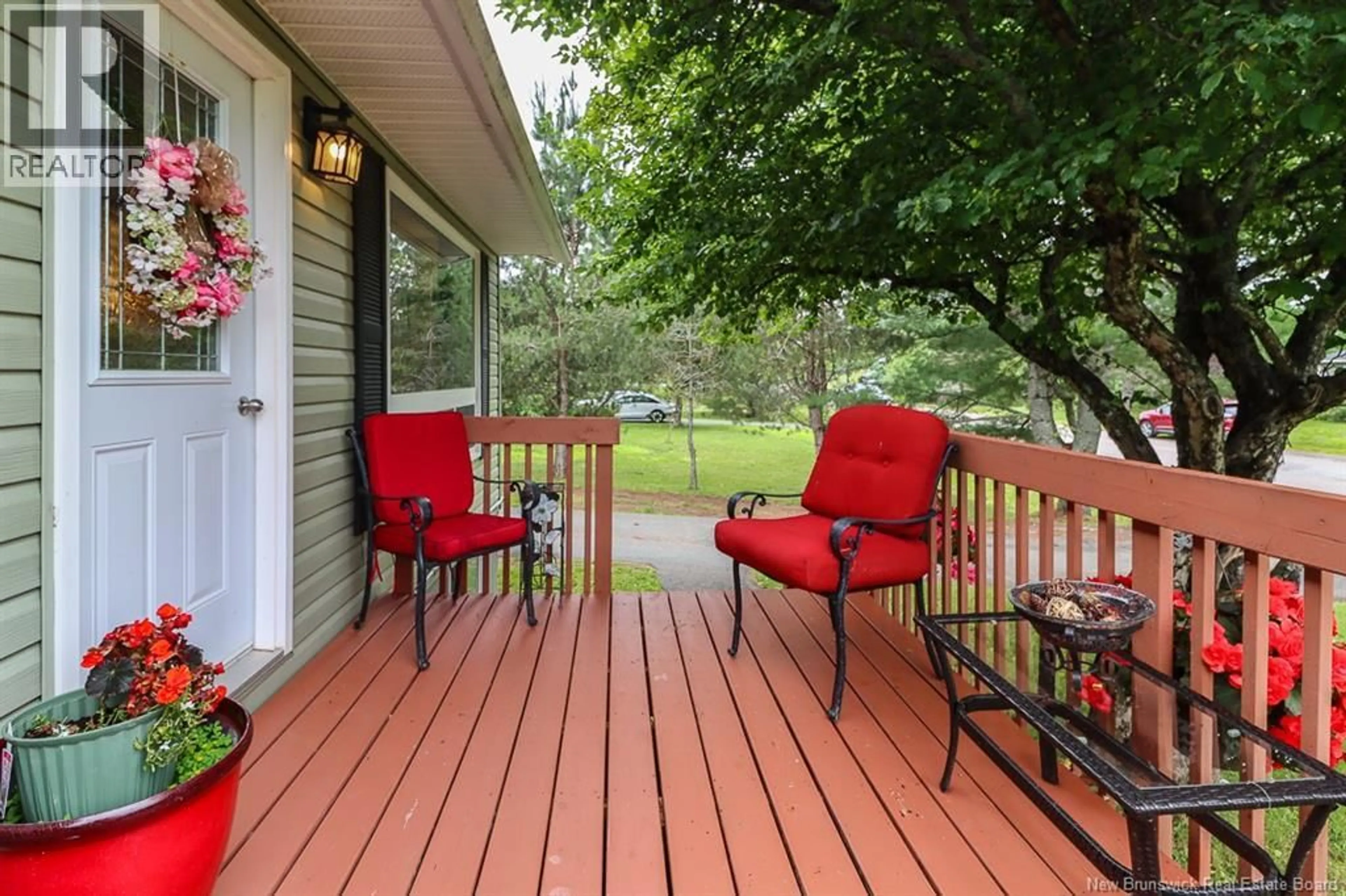 Patio, water/lake/river/ocean view for 3 FAIRMONT DRIVE, Hampton New Brunswick E5N7E4