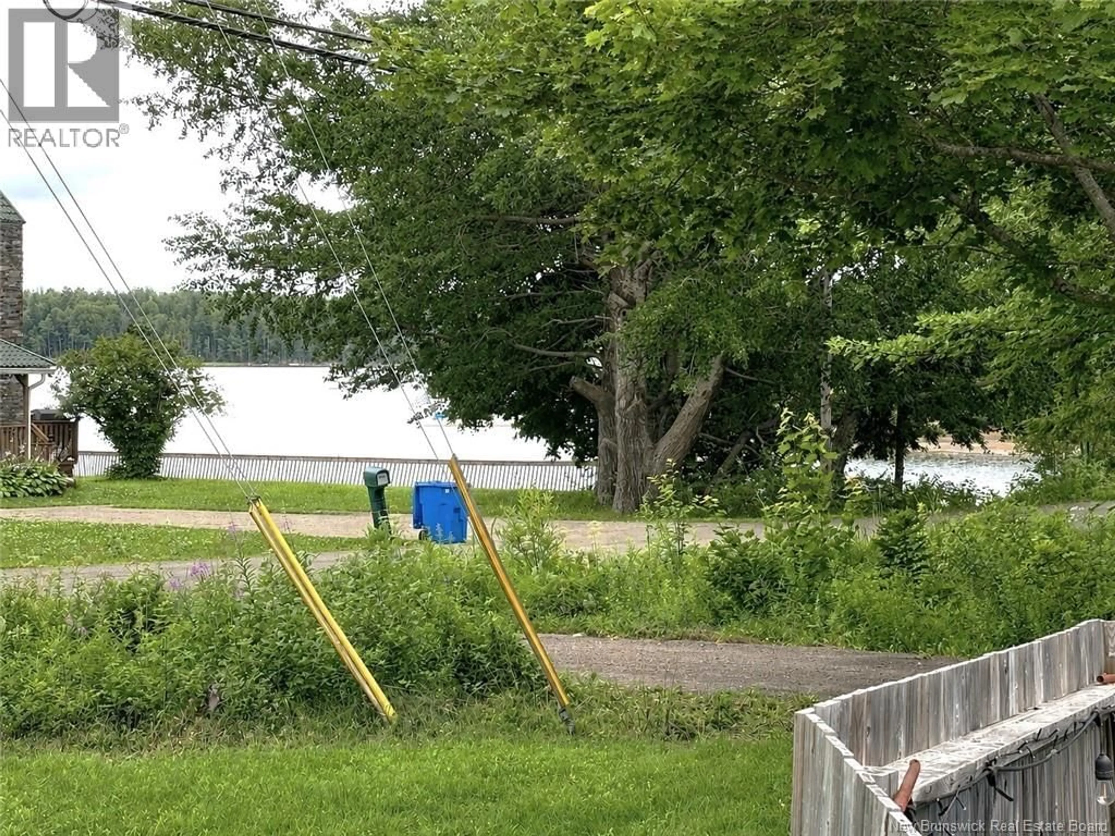 Patio, water/lake/river/ocean view for 43 SOUTH SHEDIAC RIVER RD, Shediac River New Brunswick E4R1Y6