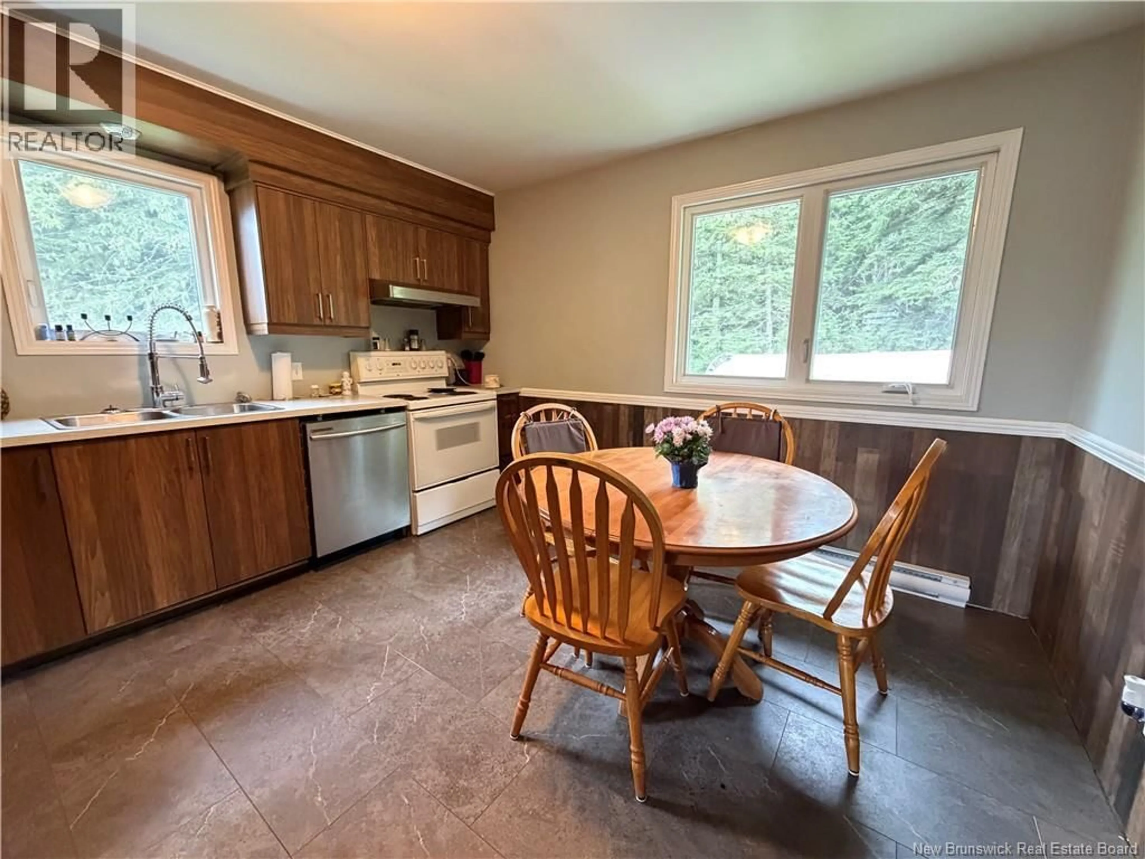 Standard kitchen, unknown for 113 CHEMIN RANG 7 & 8, Kedgwick New Brunswick E8B1V8