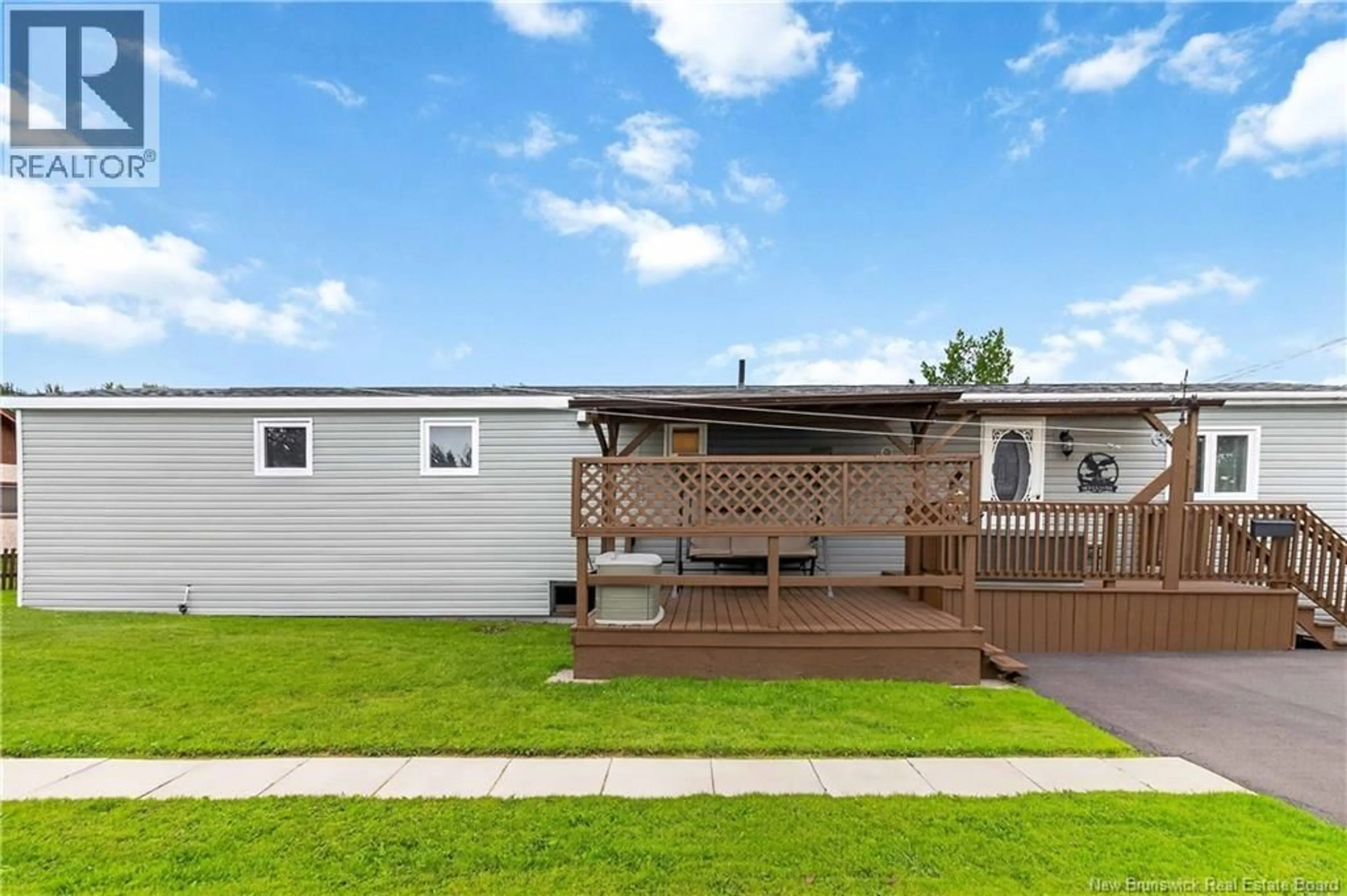 Home with vinyl exterior material, unknown for 51 BIDDINGTON AVENUE, Moncton New Brunswick E1H1B9
