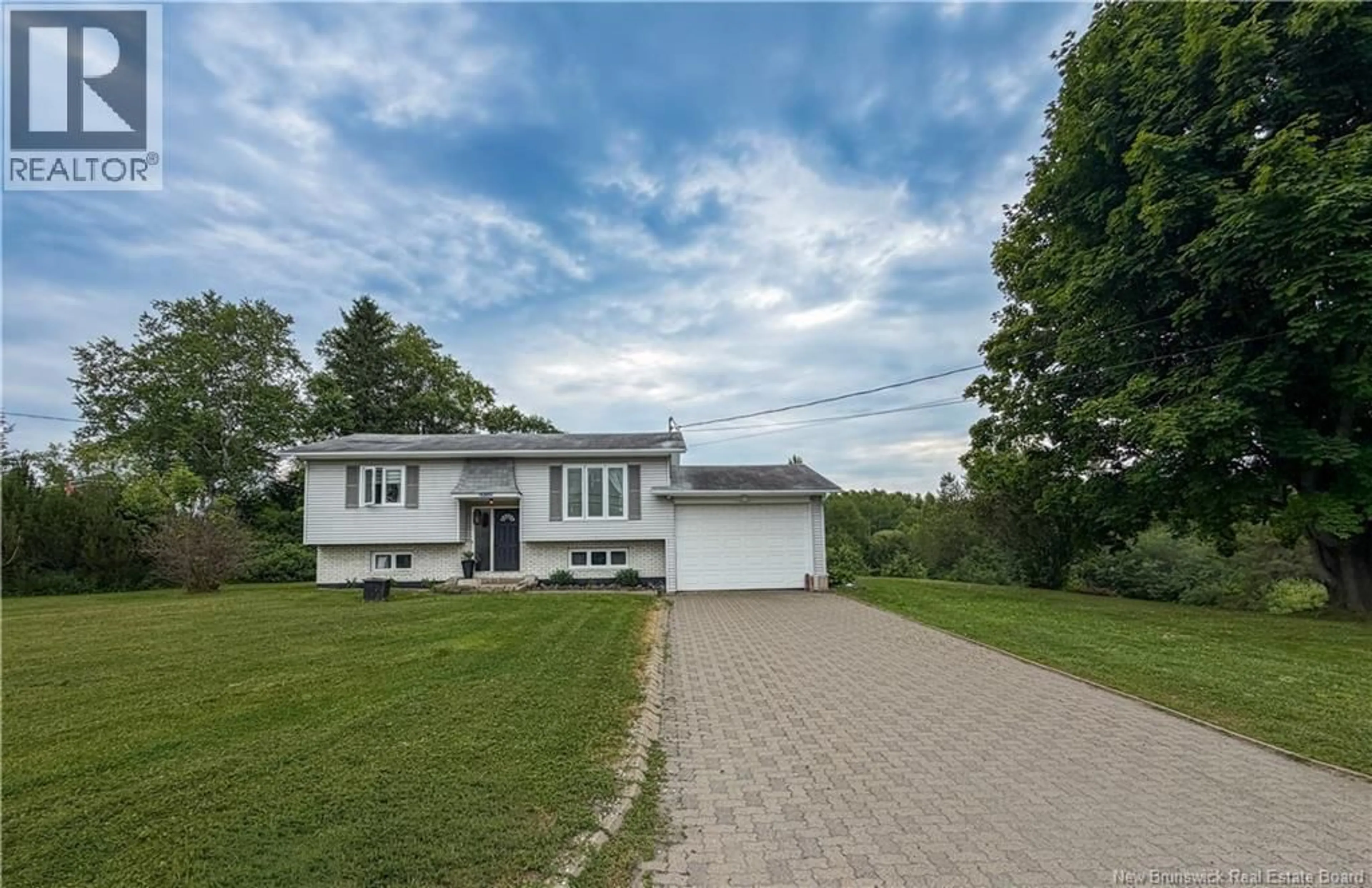 A pic from outside/outdoor area/front of a property/back of a property/a pic from drone, street for 29705 ROUTE 134, Dalhousie Junction New Brunswick E3N5Z7