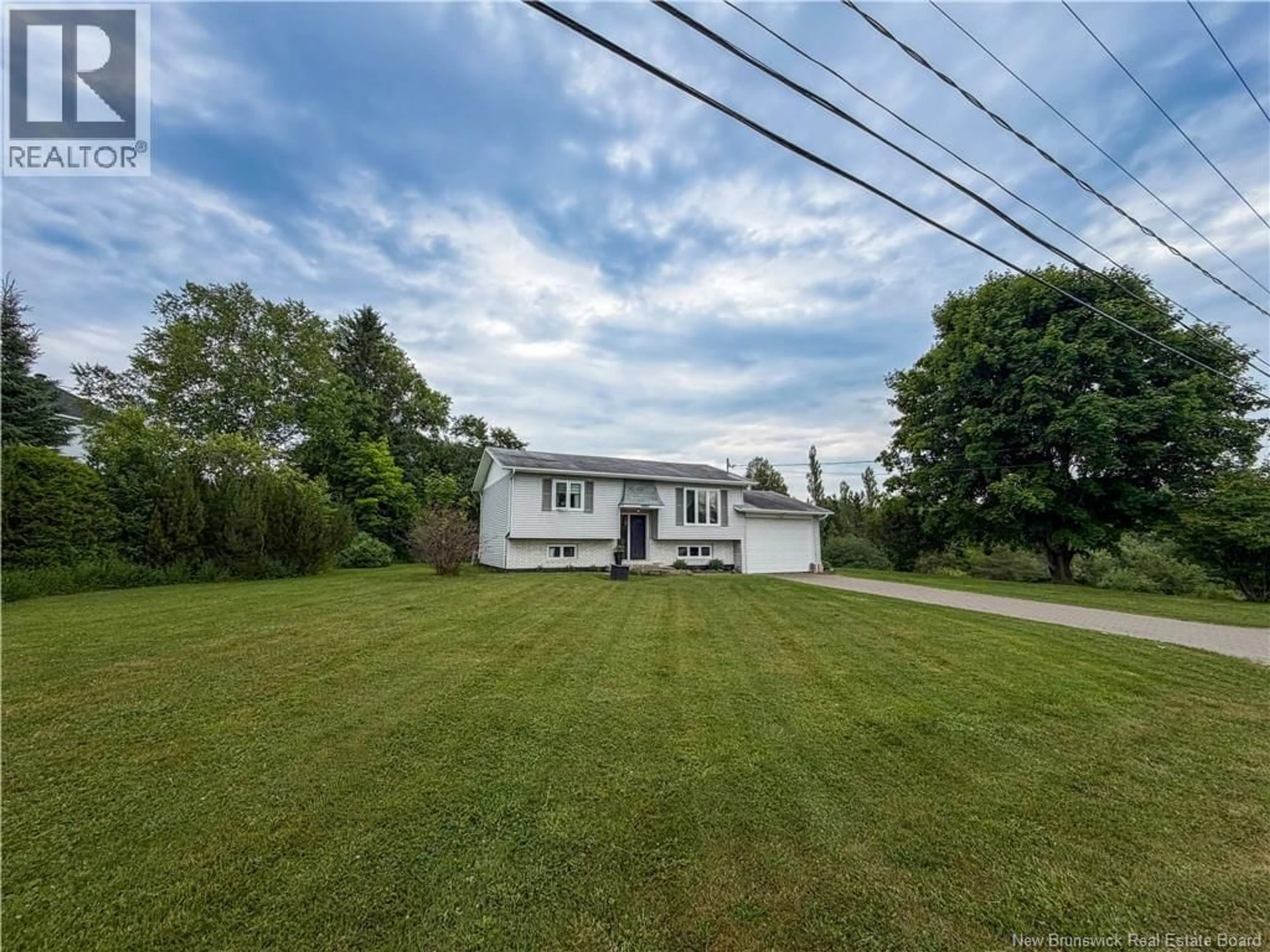 A pic from outside/outdoor area/front of a property/back of a property/a pic from drone, street for 29705 ROUTE 134, Dalhousie Junction New Brunswick E3N5Z7