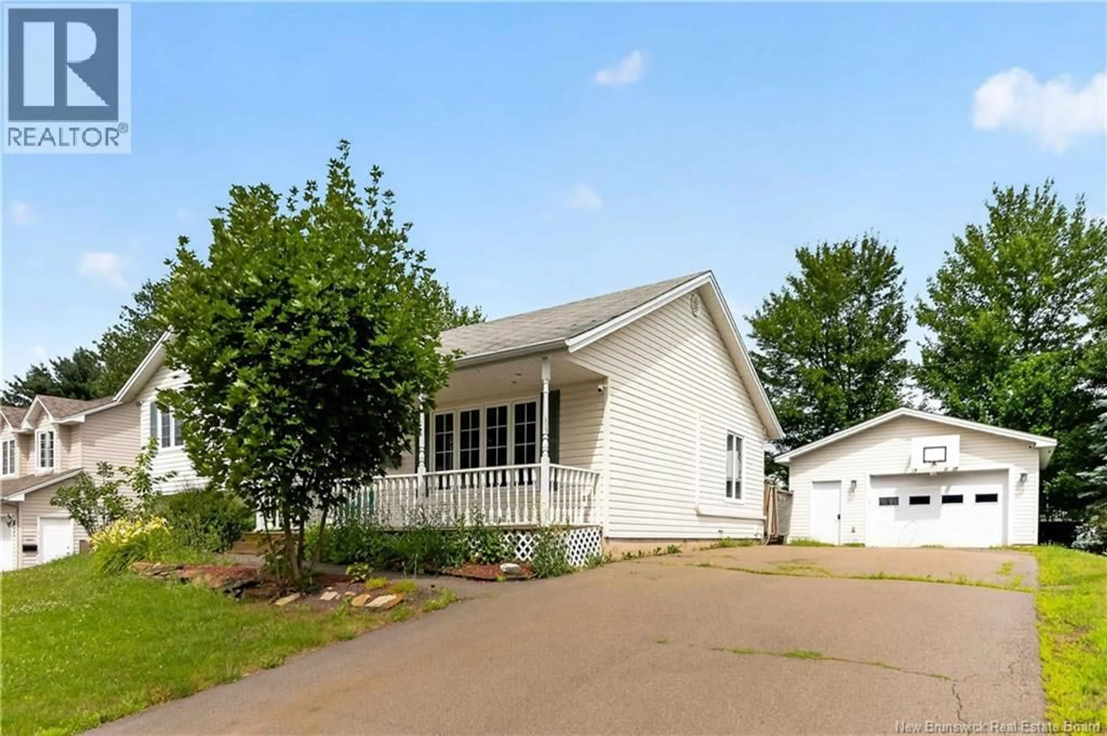 Home with vinyl exterior material, unknown for 49 GOLDSBORO AVENUE, Riverview New Brunswick E1B4E9