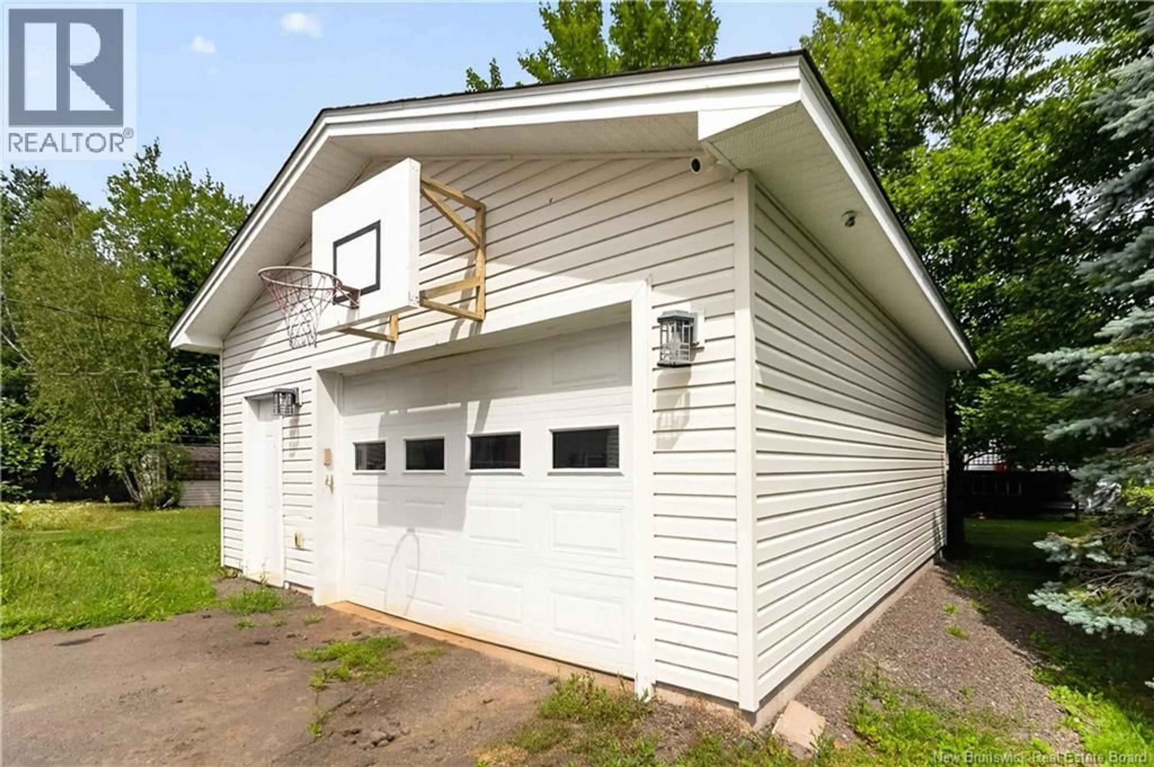 Home with vinyl exterior material, building for 49 GOLDSBORO AVENUE, Riverview New Brunswick E1B4E9