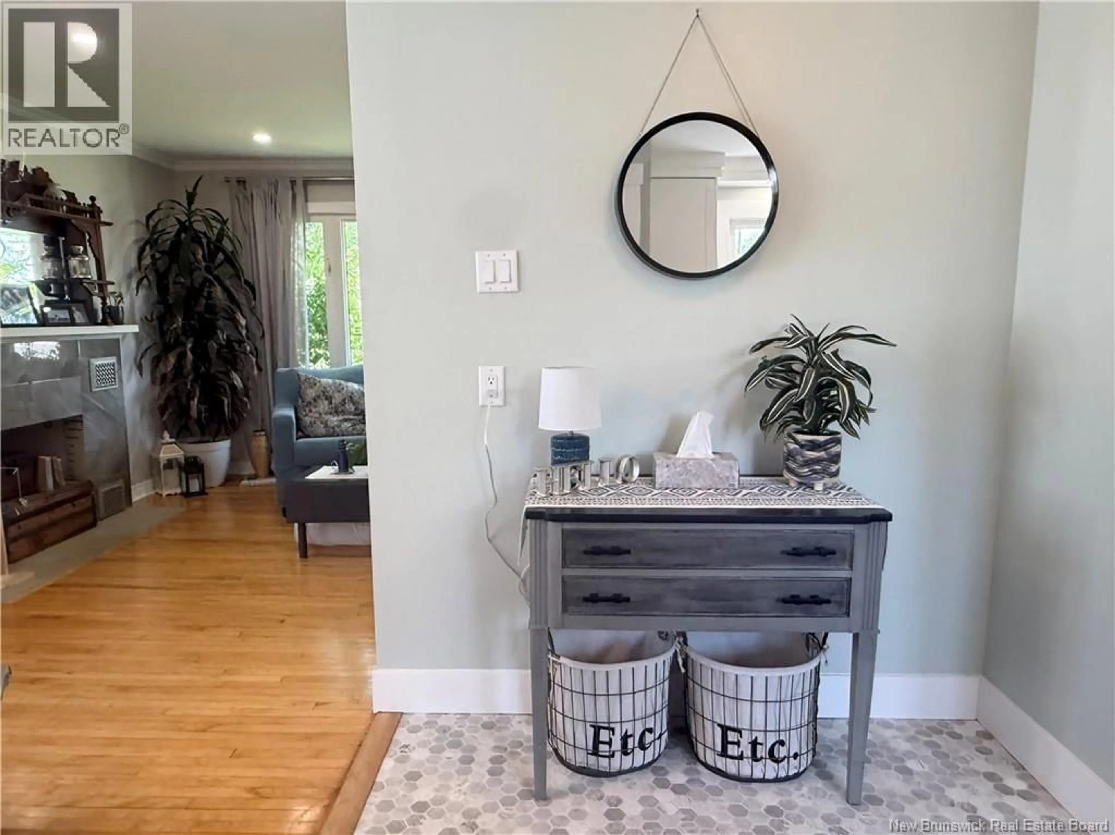 Indoor entryway for 261 HEATH COURT, Miramichi New Brunswick E1V2Y4
