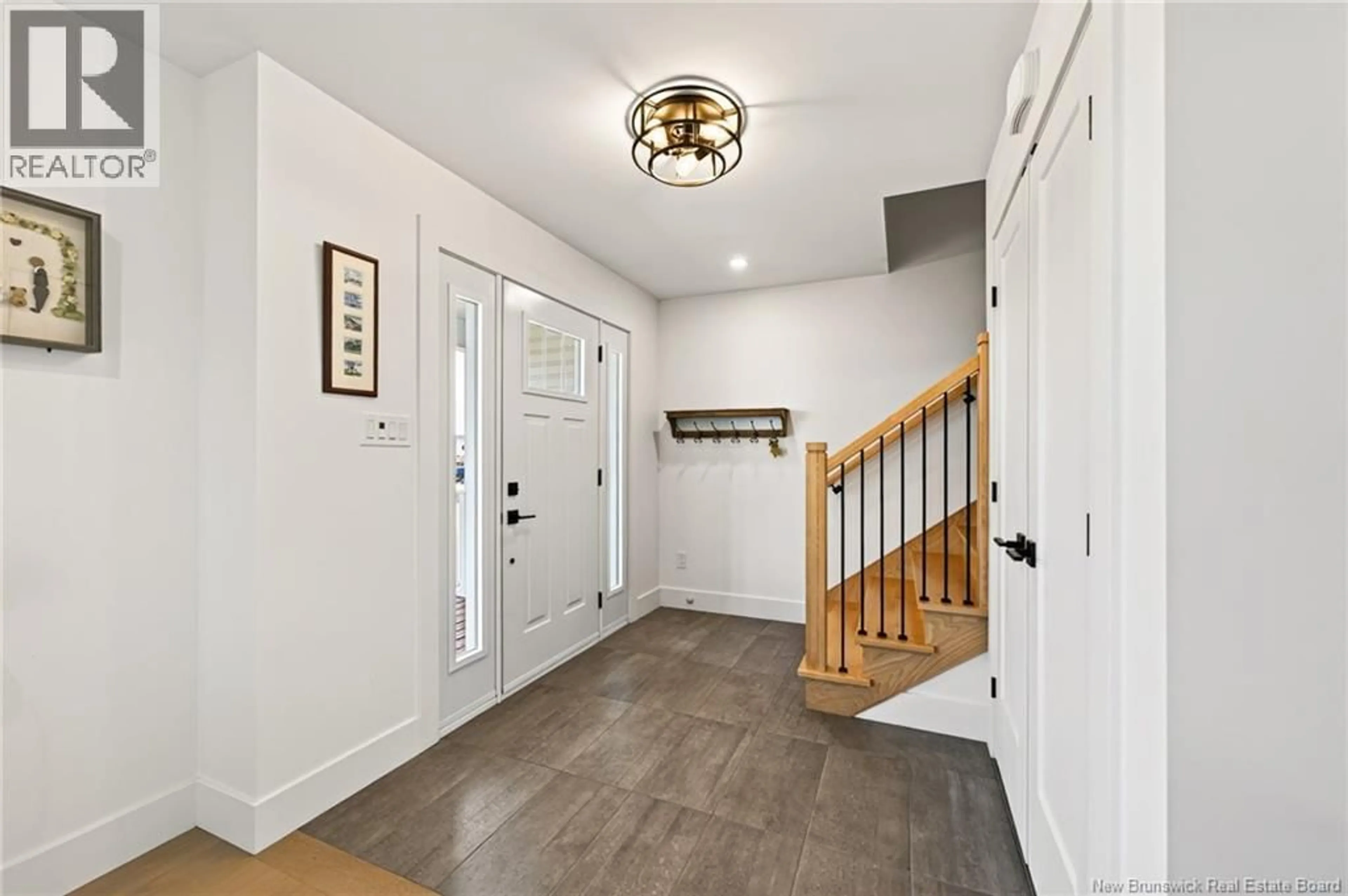 Indoor entryway for 11 RENOIR STREET, Moncton New Brunswick E1G5V5