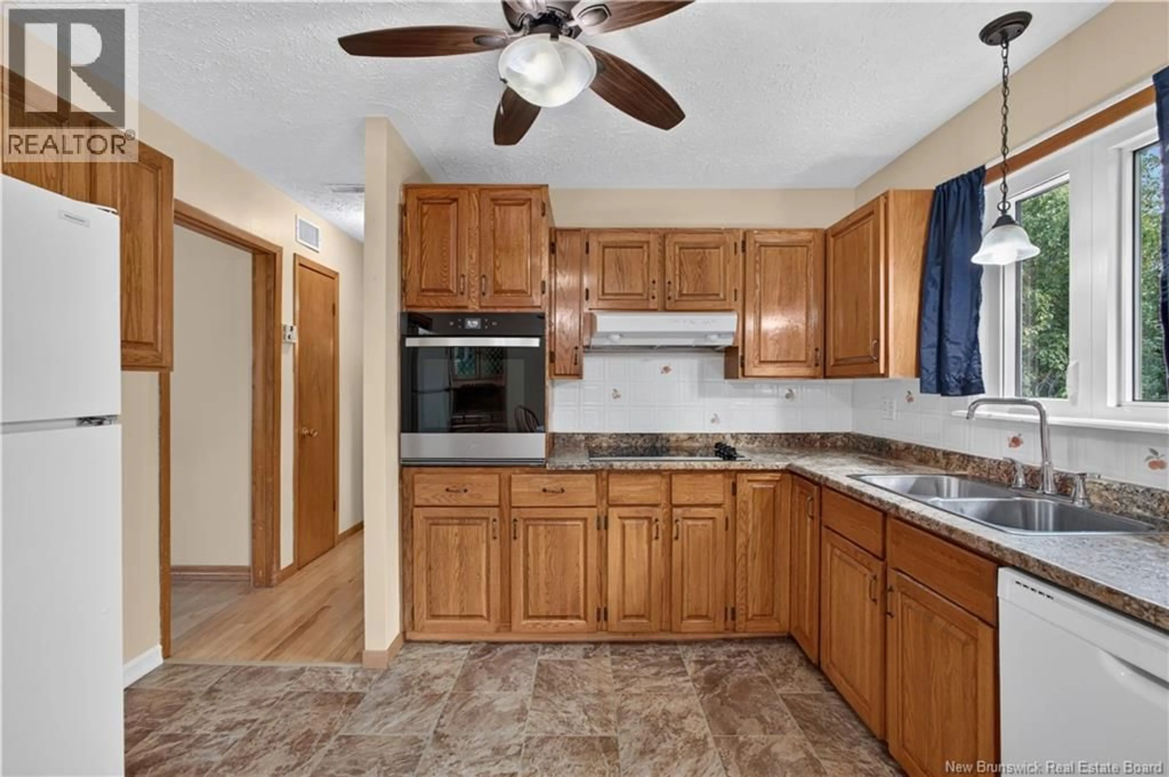 Standard kitchen, ceramic/tile floor for 18 LOBBAN AVENUE, Miramichi New Brunswick E1N2W5