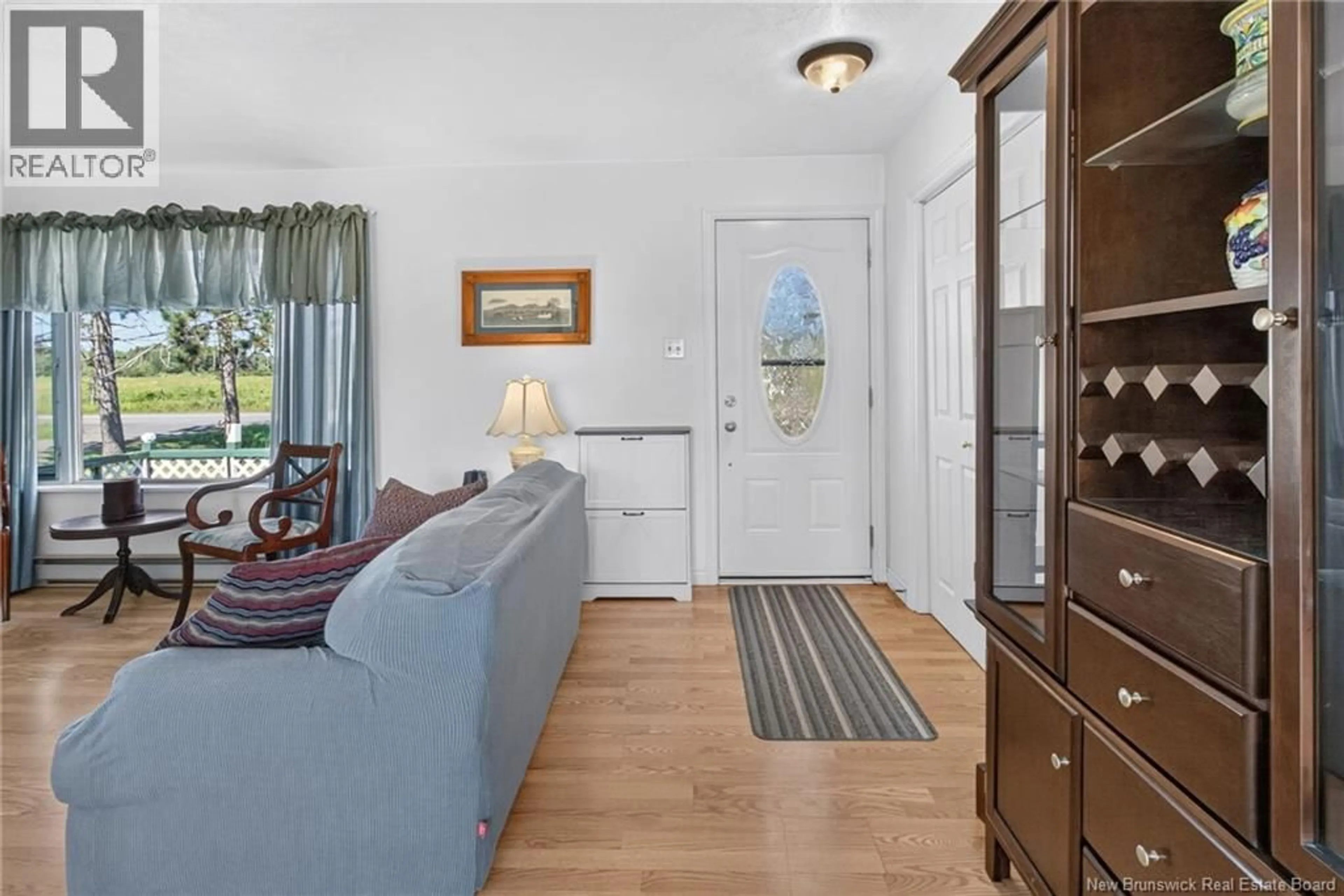 Indoor entryway for 3468 ROUTE 106, Salisbury New Brunswick E4J3H6