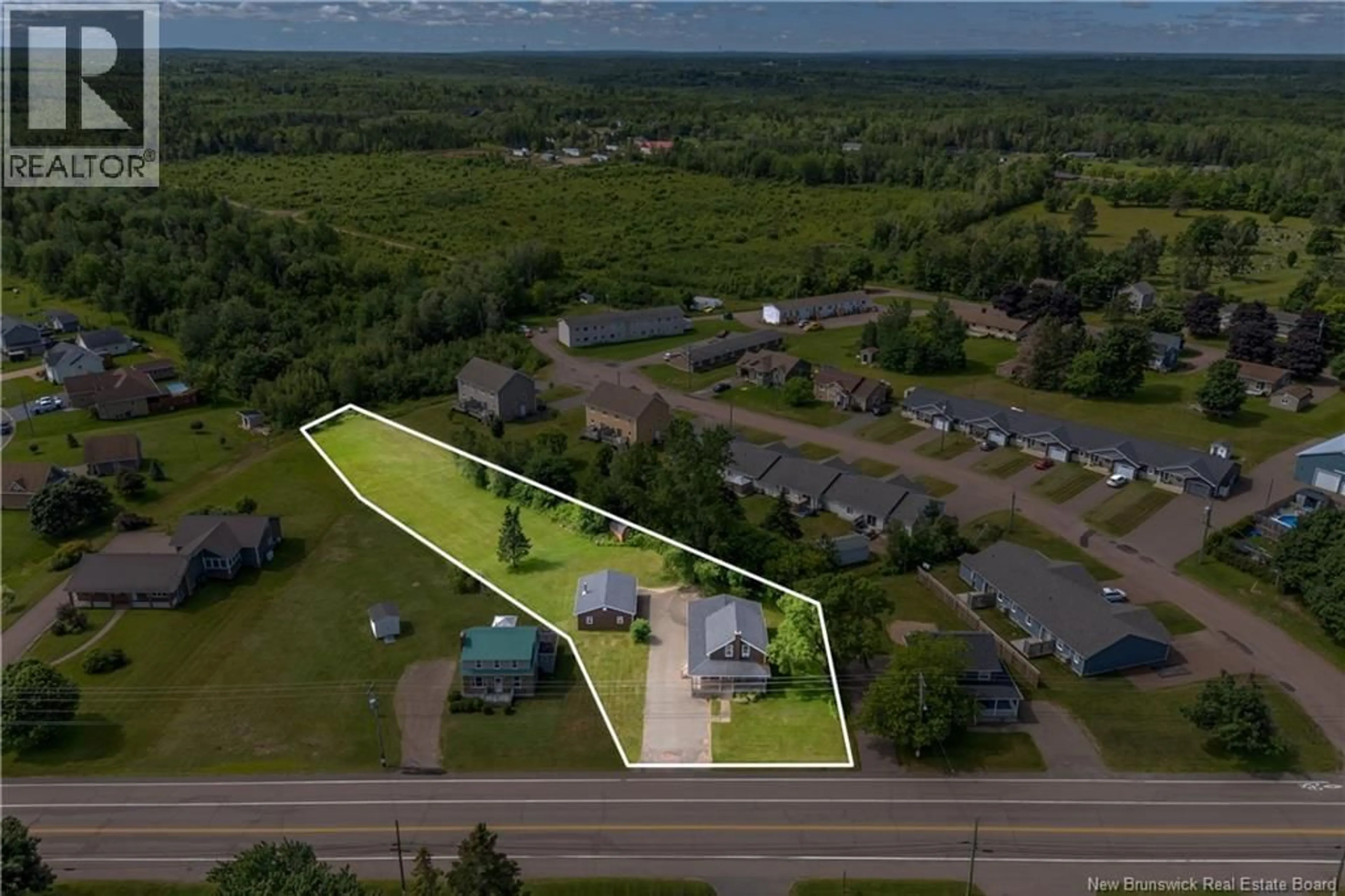 A pic from outside/outdoor area/front of a property/back of a property/a pic from drone, unknown for 2701 CH ACADIE, Cap-Pelé New Brunswick E4N1E5