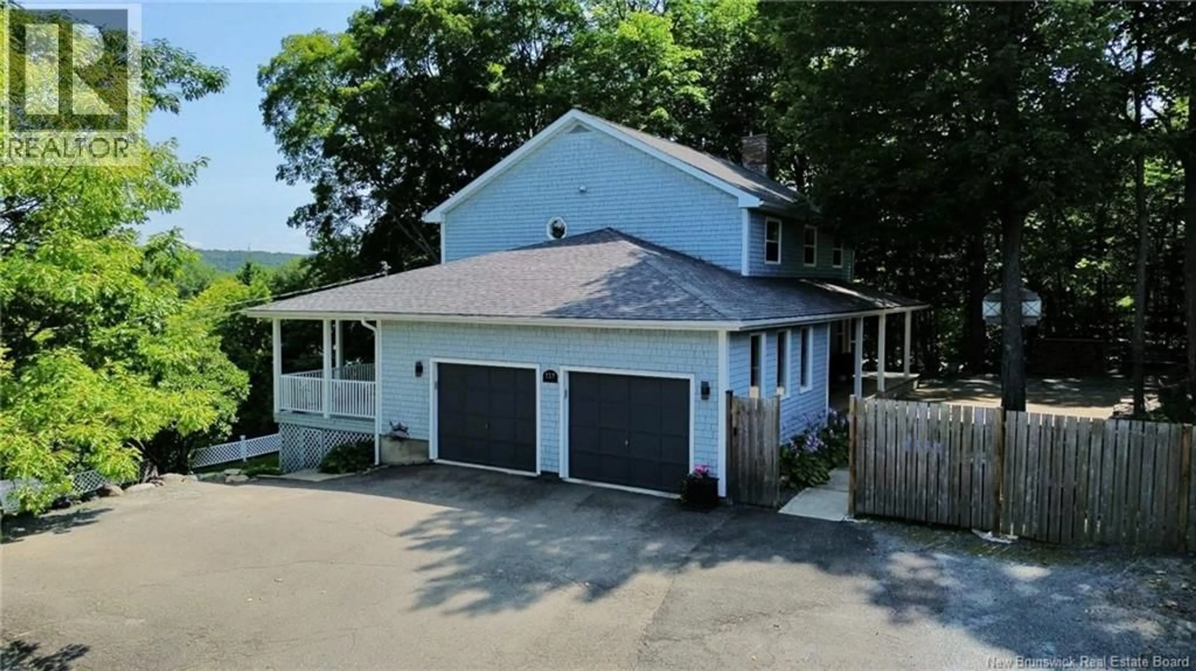 A pic from outside/outdoor area/front of a property/back of a property/a pic from drone, street for 117 WILSON STREET, Woodstock New Brunswick E7M3A2