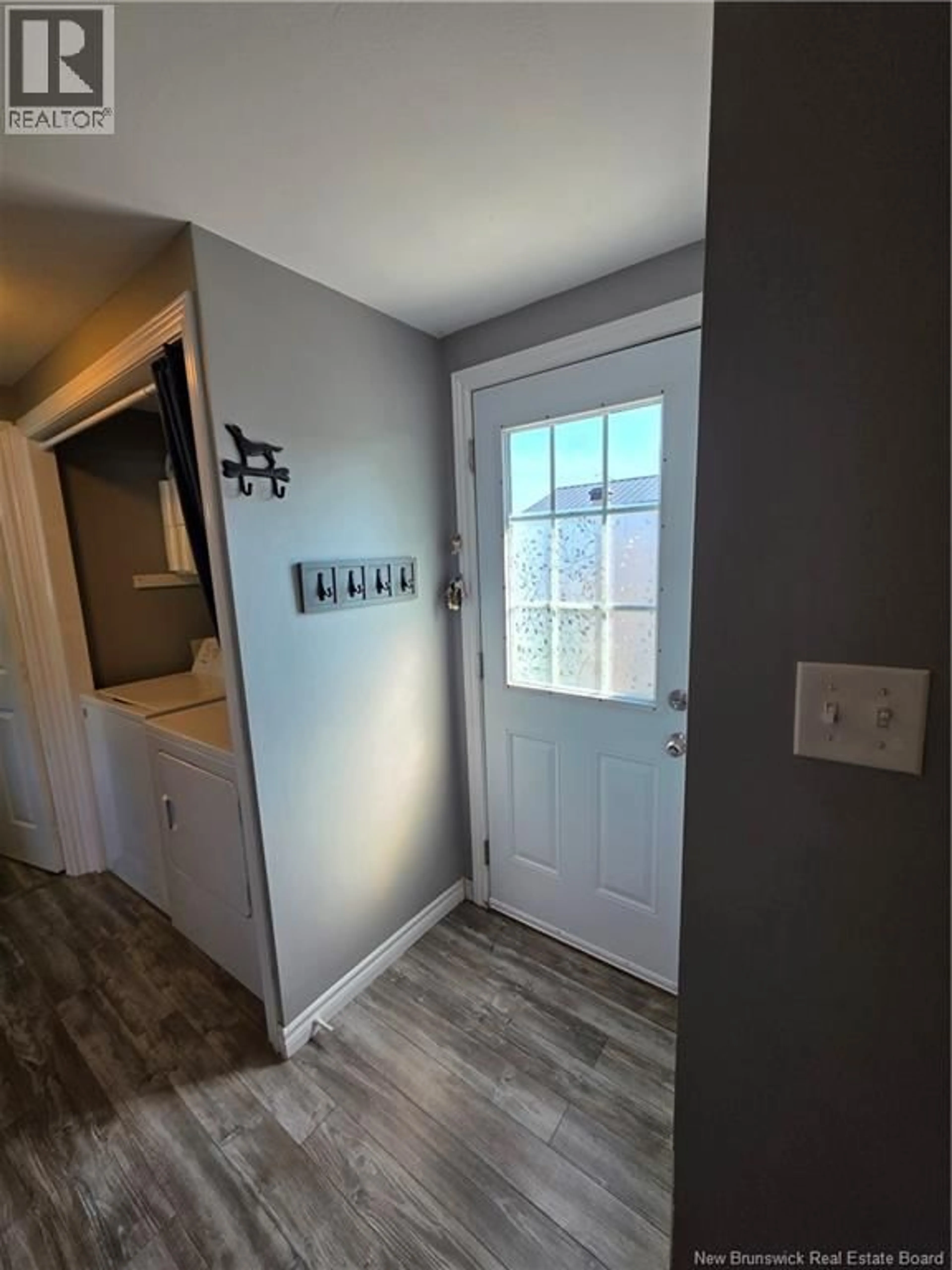 Indoor entryway for 2 LEAFWOOD CRESCENT, Fredericton New Brunswick E3B6N7