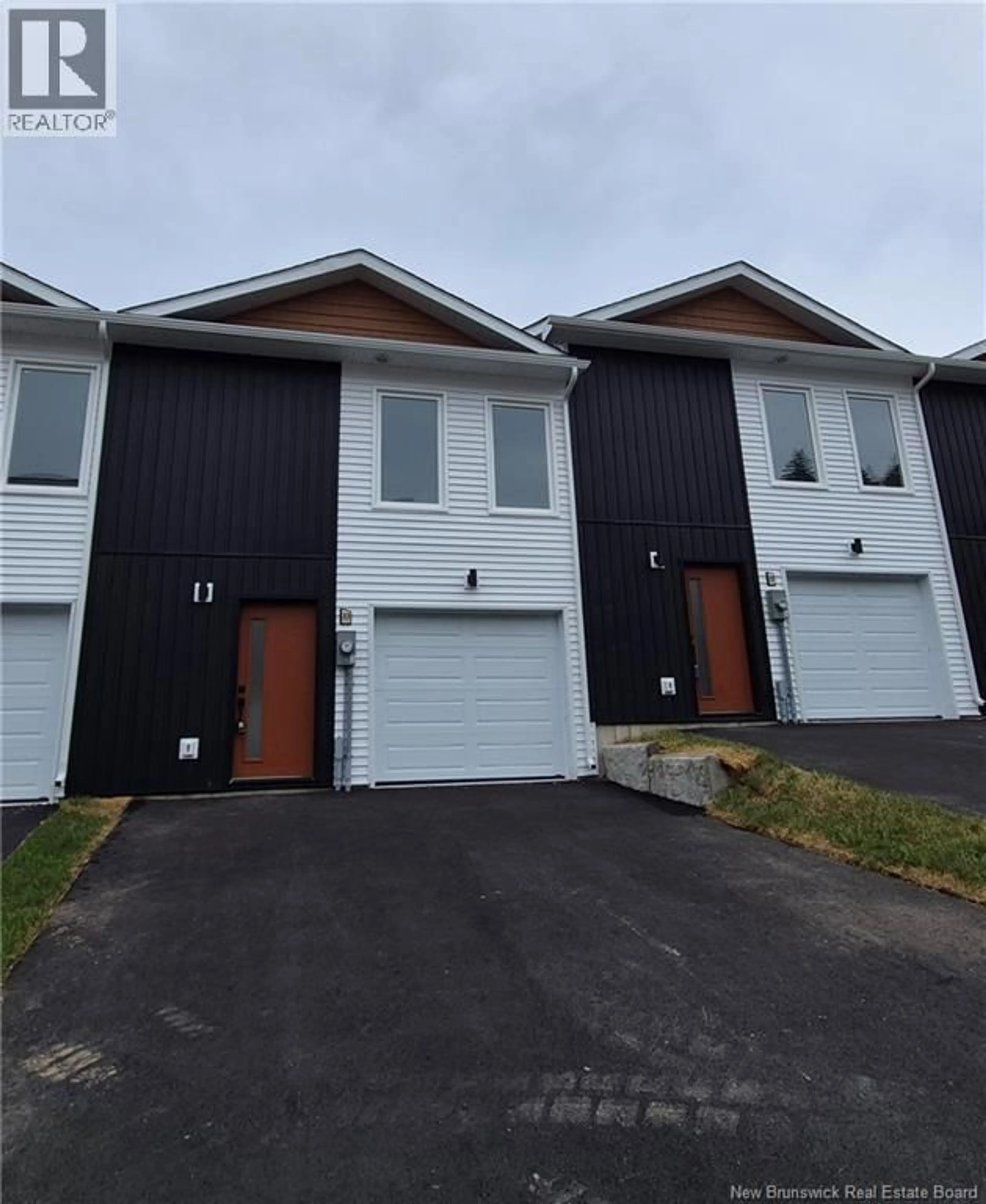 Unknown for 33 ARLINGTON CRESCENT, Saint John New Brunswick E2K0G4