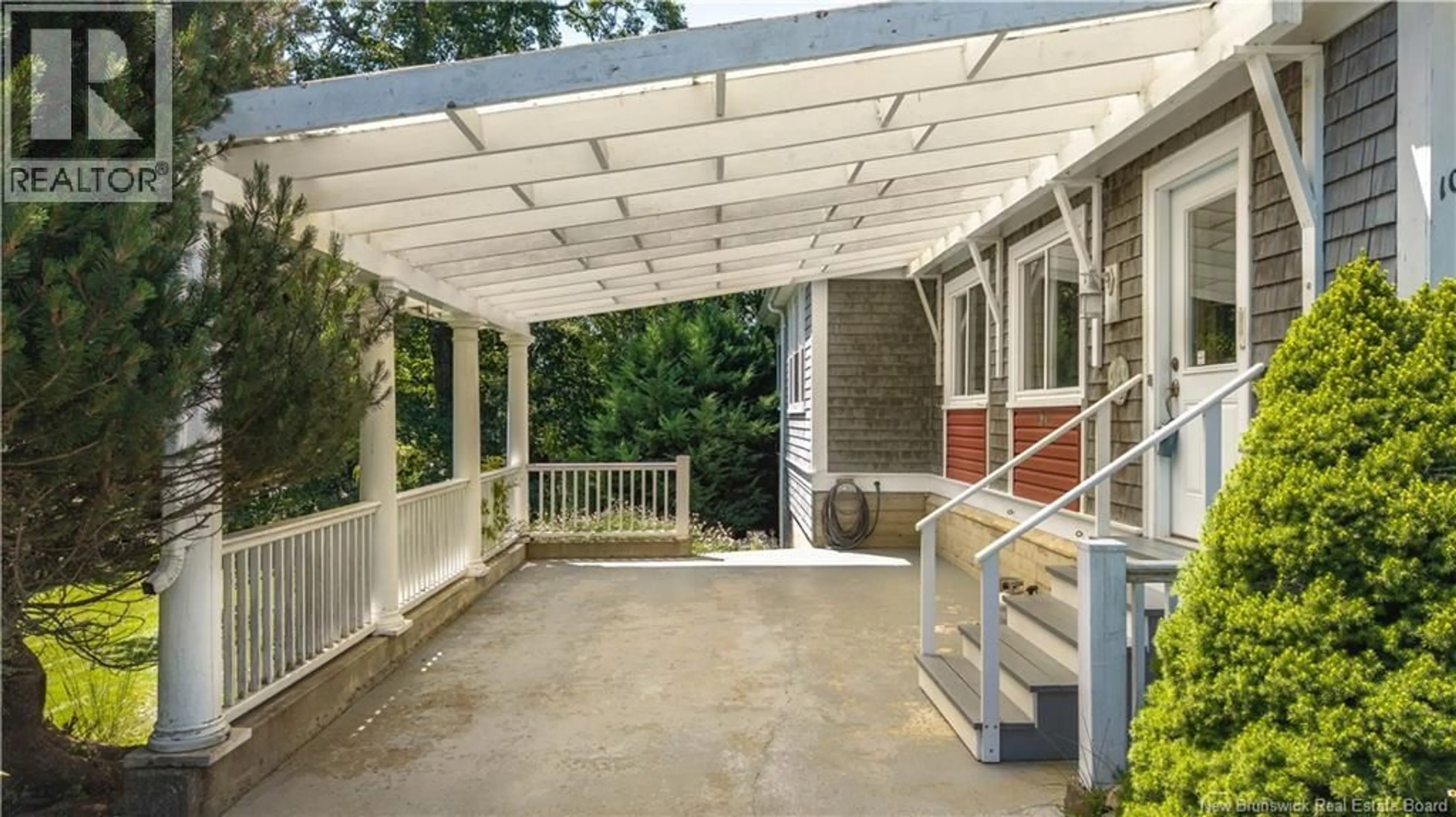 Patio, street for 101 CARLETON STREET, Saint Andrews New Brunswick E5B1N1