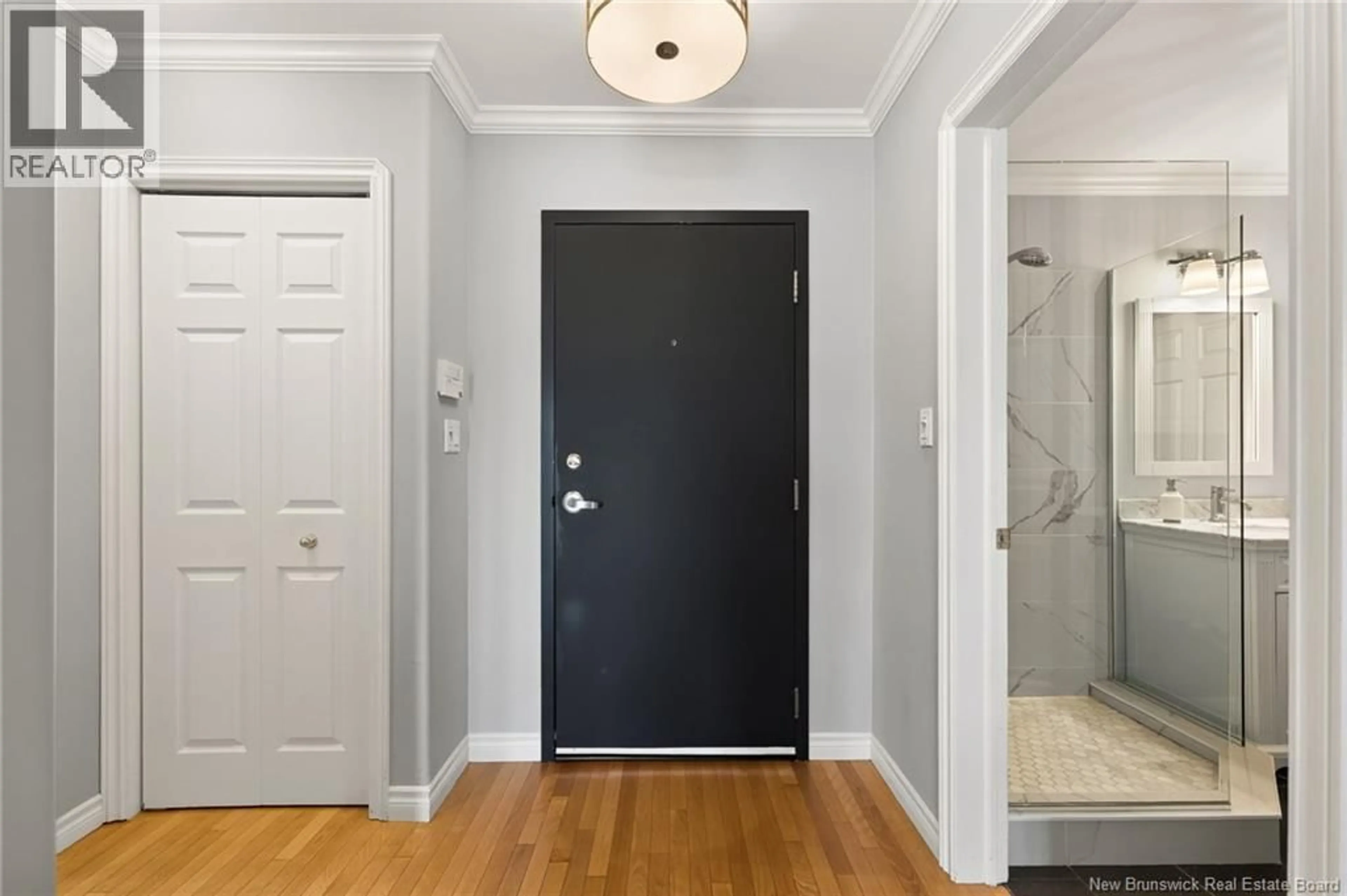 Indoor entryway for 208 - 163 ROYAL OAKS BOULEVARD, Moncton New Brunswick E1H2C7