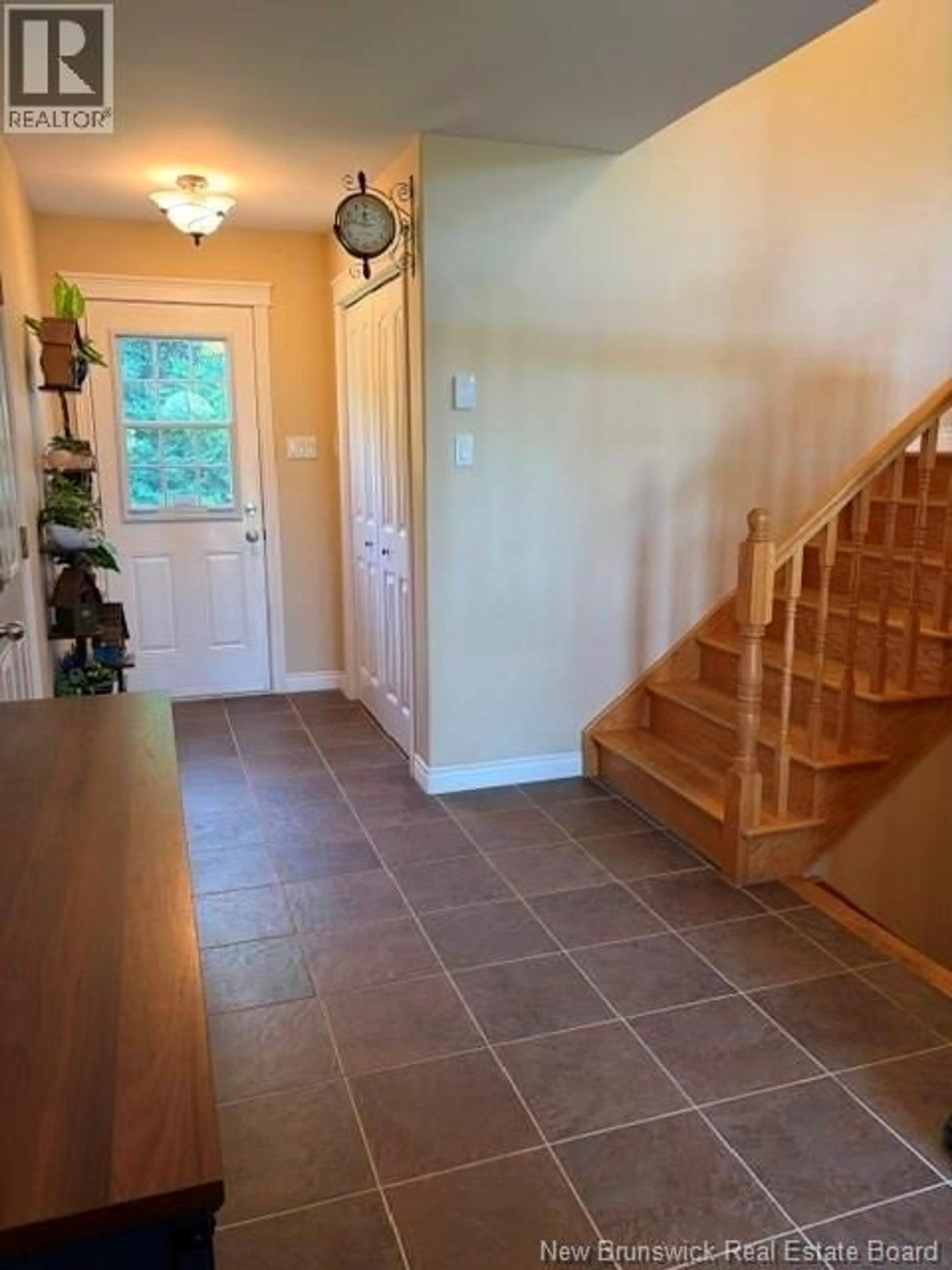 Indoor entryway for 25 ISAAC STREET, Rothesay New Brunswick E2E0E6