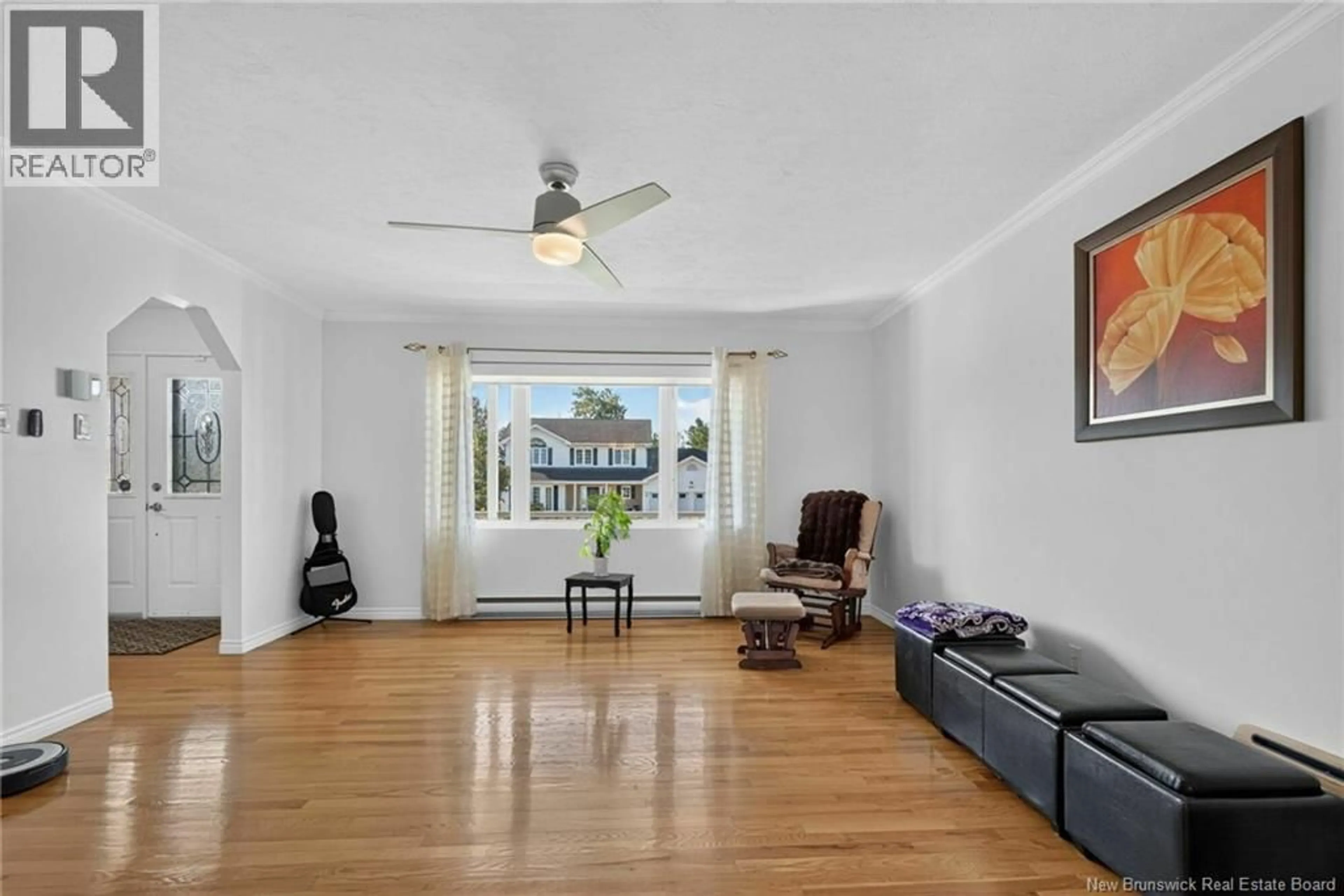 Living room with furniture, unknown for 409 GASPÉ, Dieppe New Brunswick E1A6V8