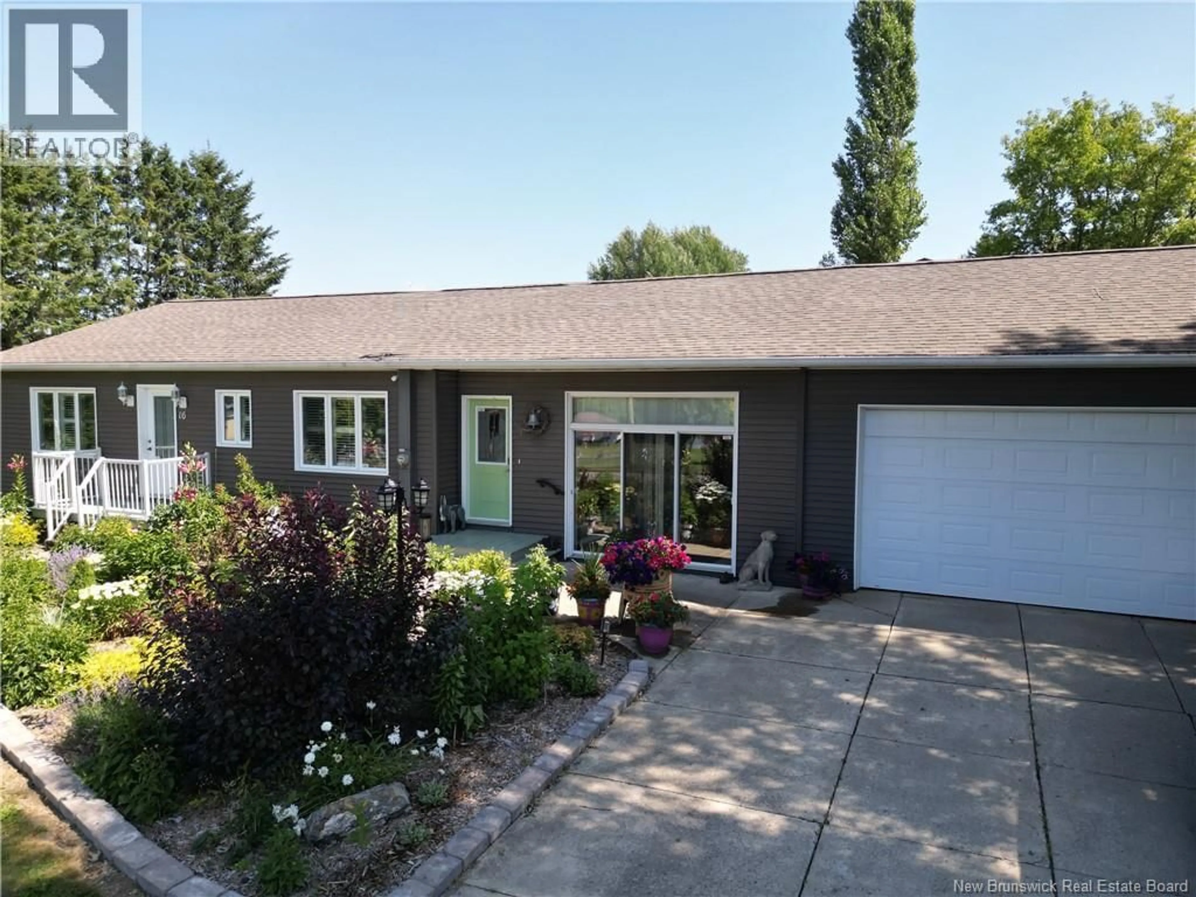Home with vinyl exterior material, street for 16 BEAULIEU STREET, Grand-Sault/Grand Falls New Brunswick E3Y1C9