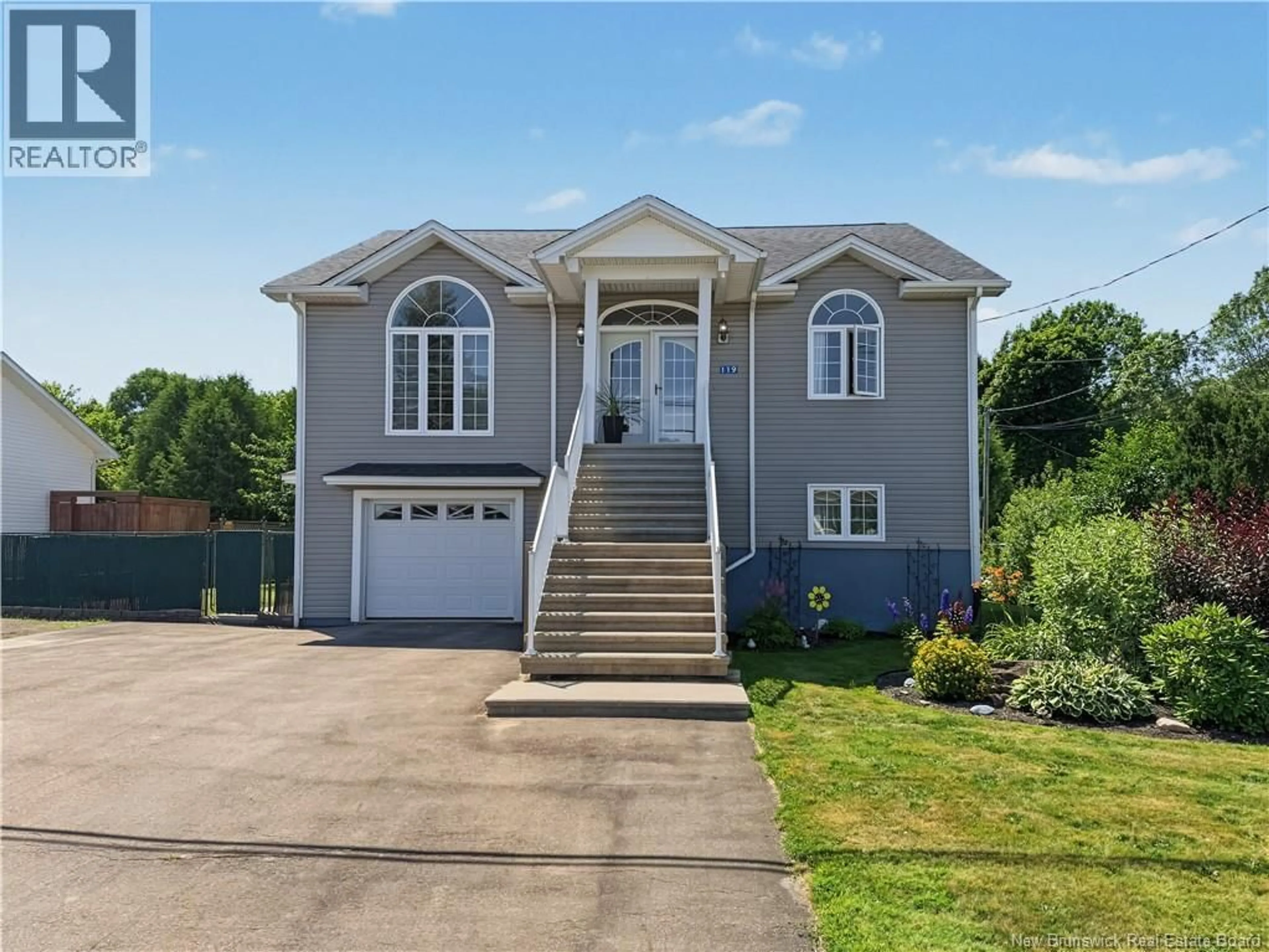 Home with vinyl exterior material, street for 119 LEBLANC AVENUE, Shediac New Brunswick E4P1Y6