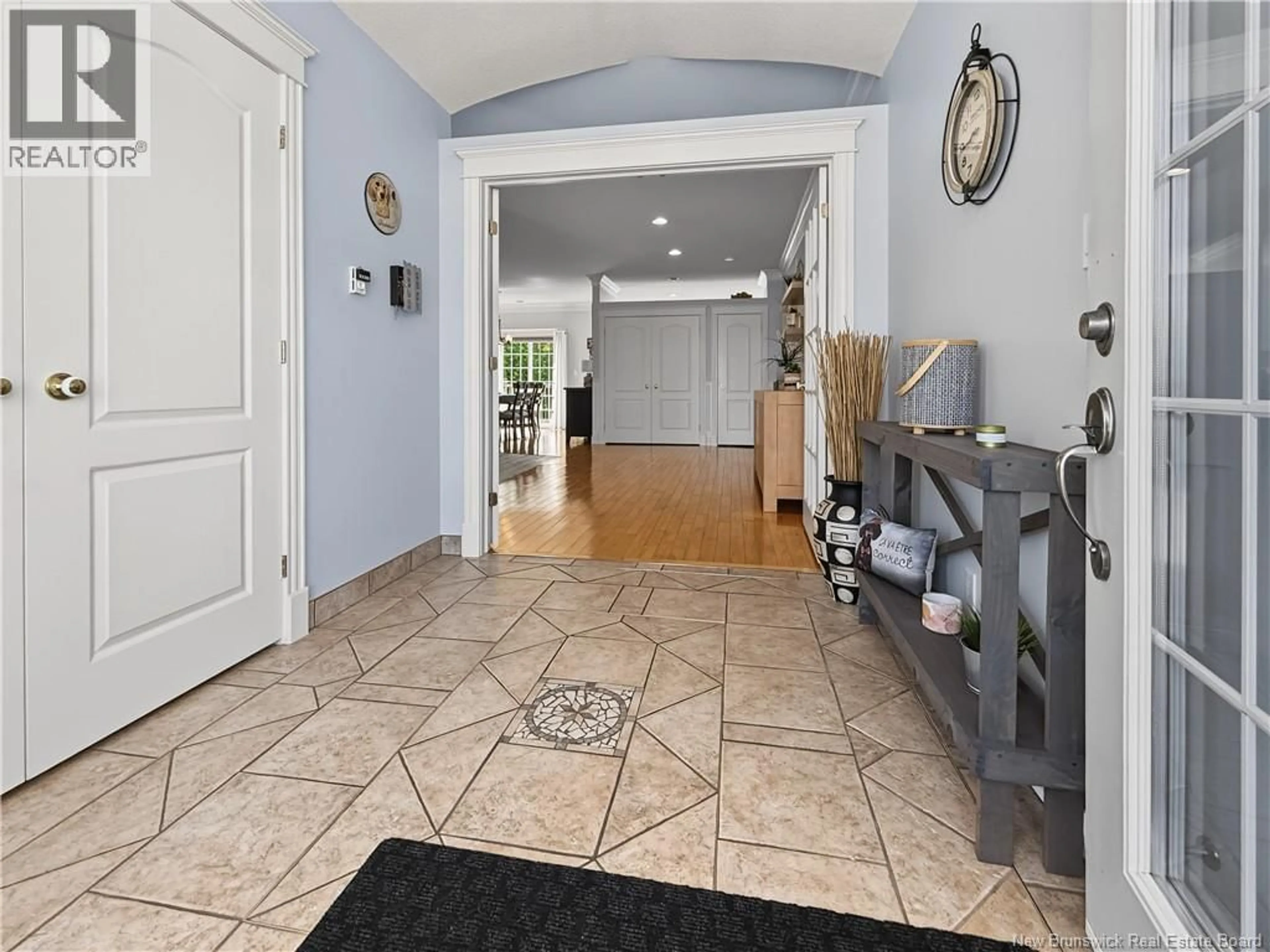 Indoor entryway for 119 LEBLANC AVENUE, Shediac New Brunswick E4P1Y6