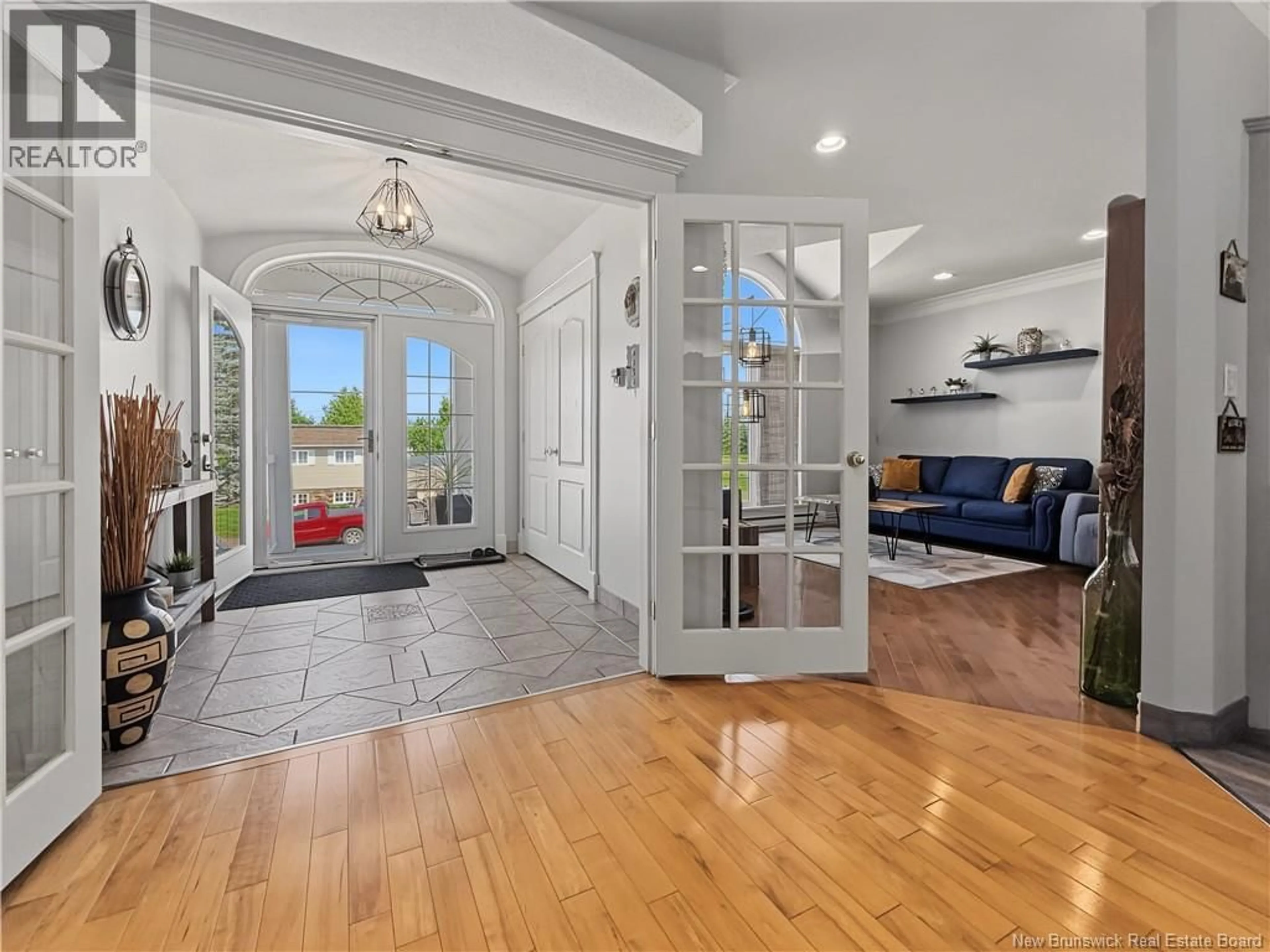 Indoor entryway for 119 LEBLANC AVENUE, Shediac New Brunswick E4P1Y6
