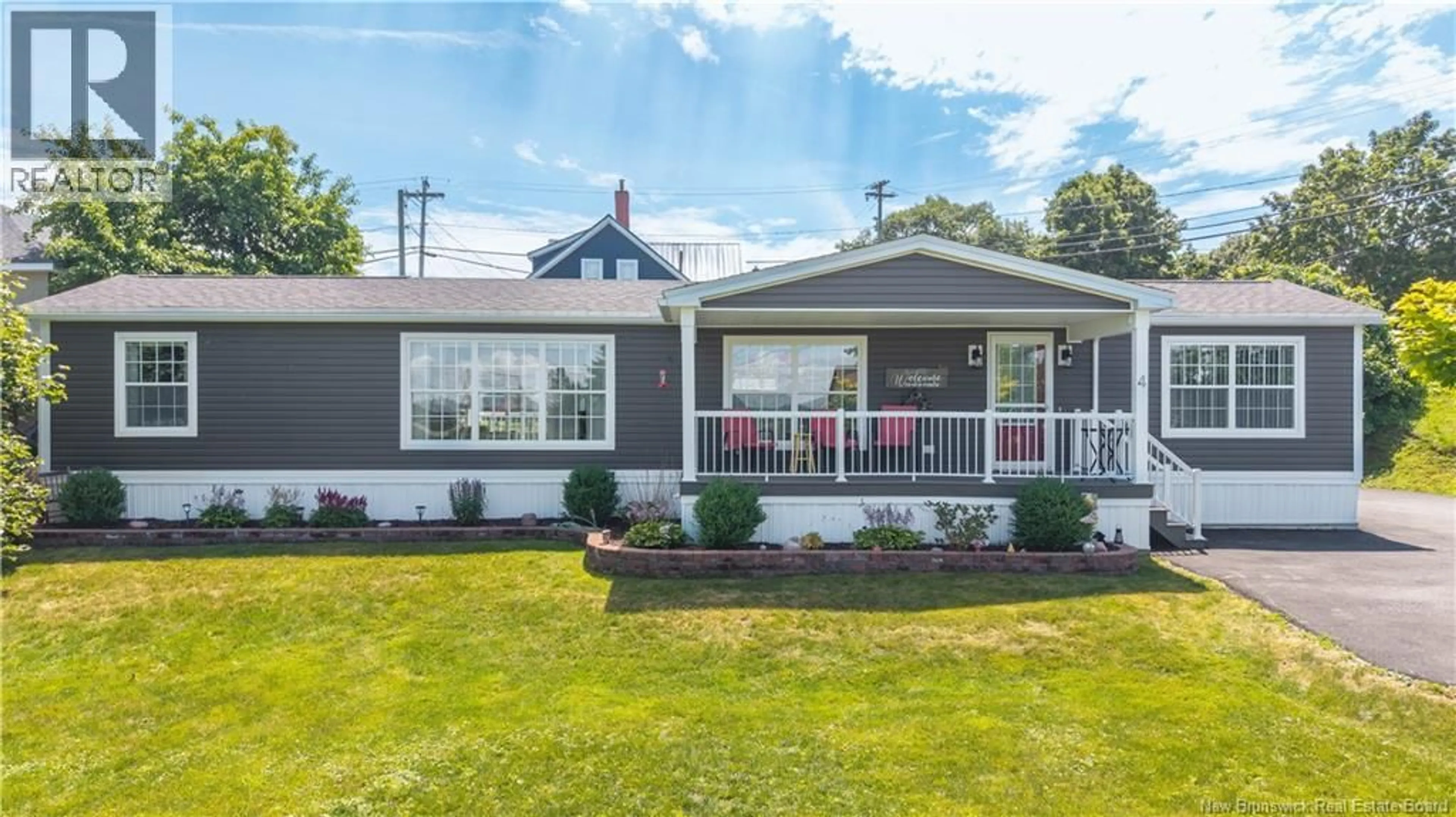 Home with vinyl exterior material, unknown for 4 NORTH STREET, St George New Brunswick E5C3K7