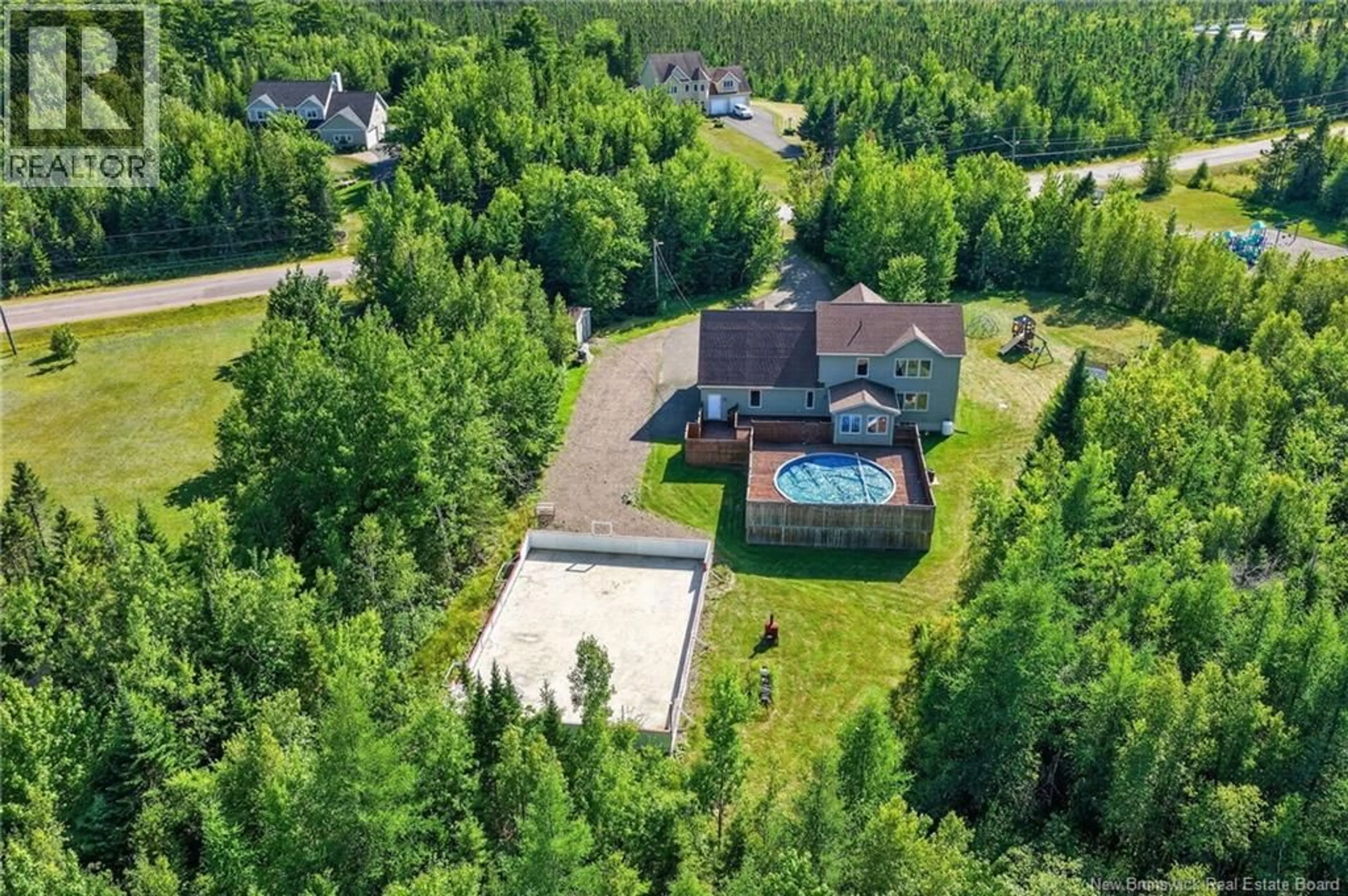 A pic from outside/outdoor area/front of a property/back of a property/a pic from drone, unknown for 134 DU PORTAGE STREET, Memramcook New Brunswick E4K3Y3