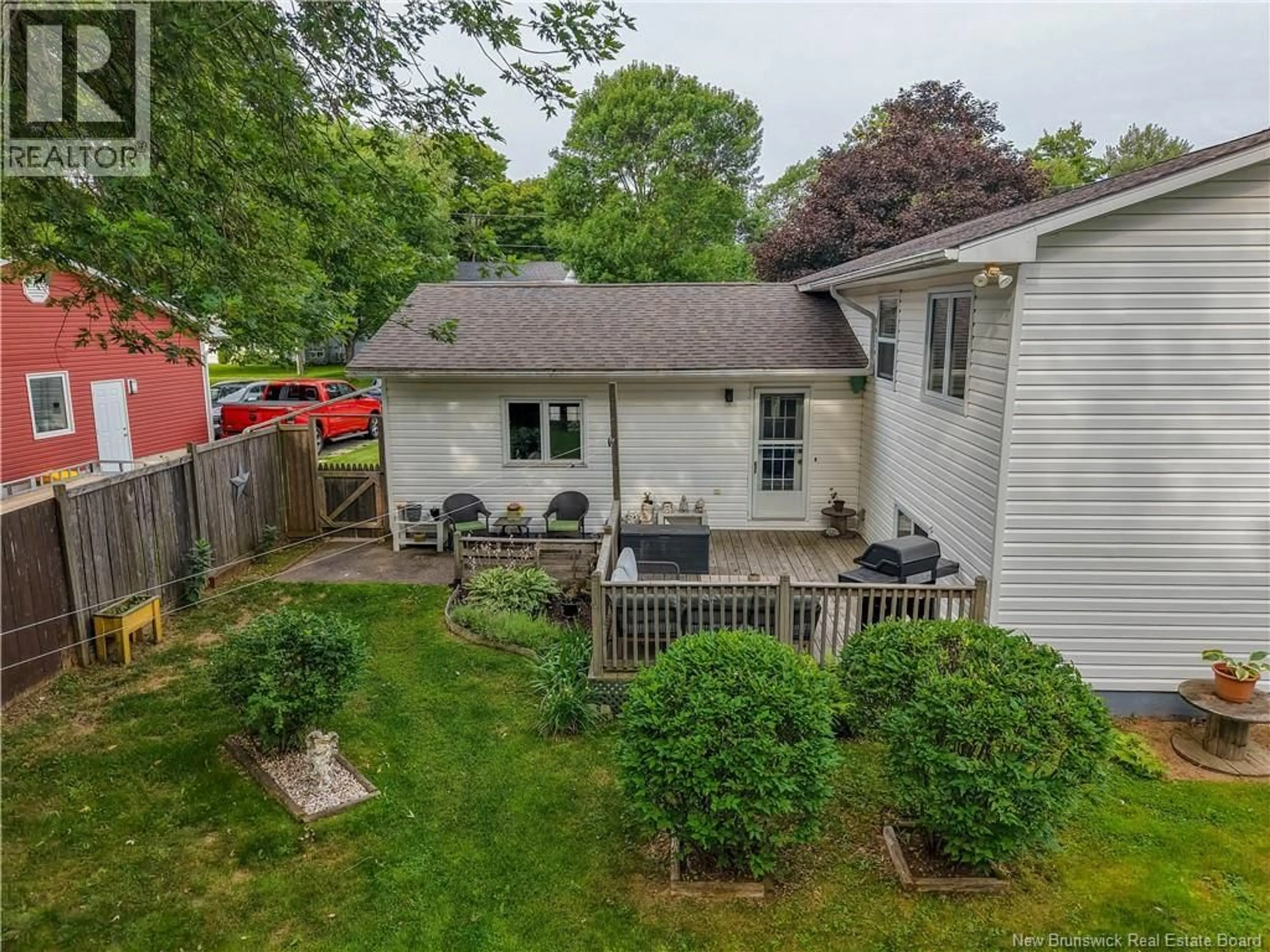 A pic from outside/outdoor area/front of a property/back of a property/a pic from drone, street for 52 DRAMMEN DRIVE, Fredericton New Brunswick E3A5S2