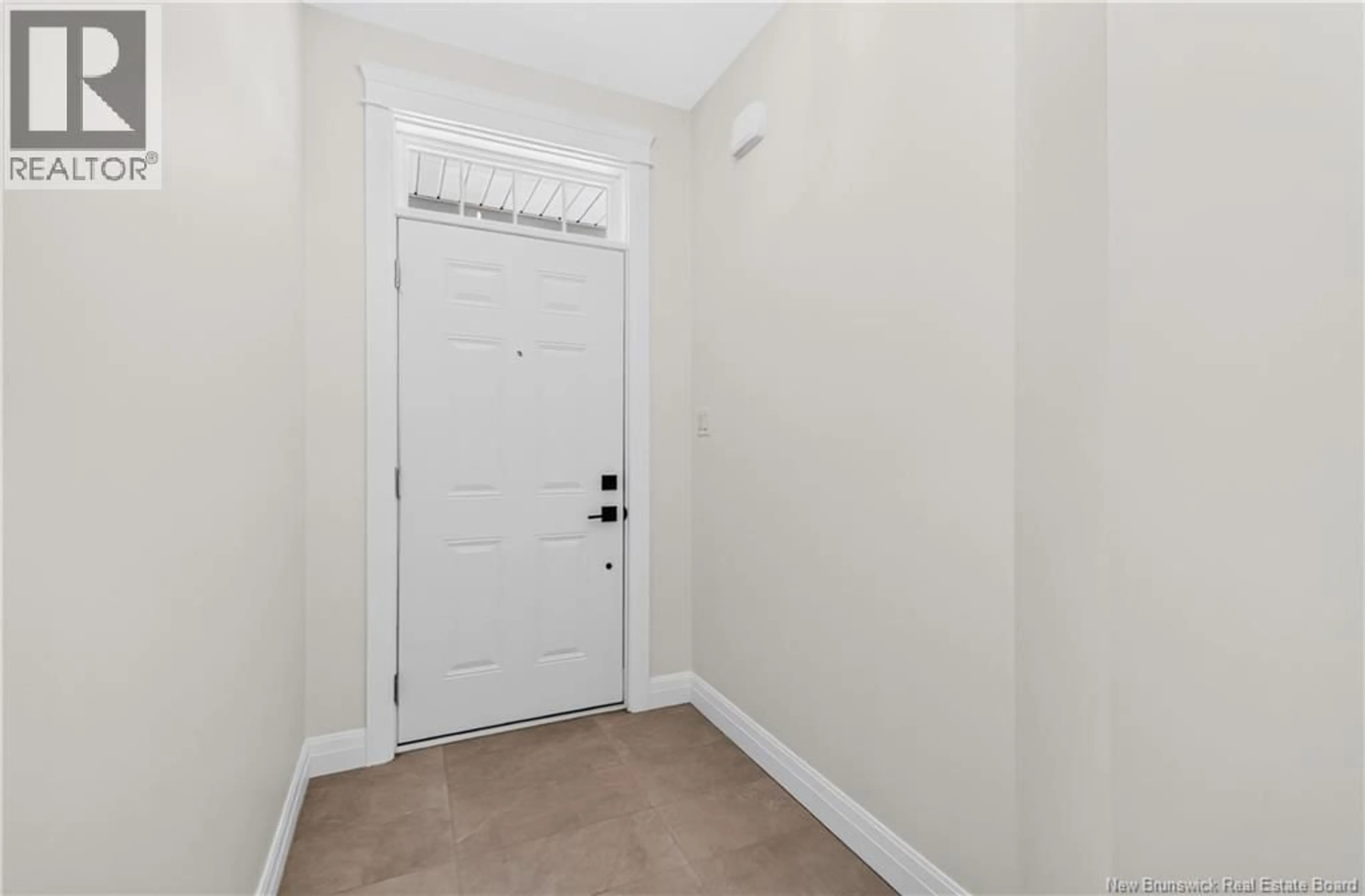Indoor entryway for 532 ROYAL OAKS BOULEVARD, Moncton New Brunswick E1H3S7
