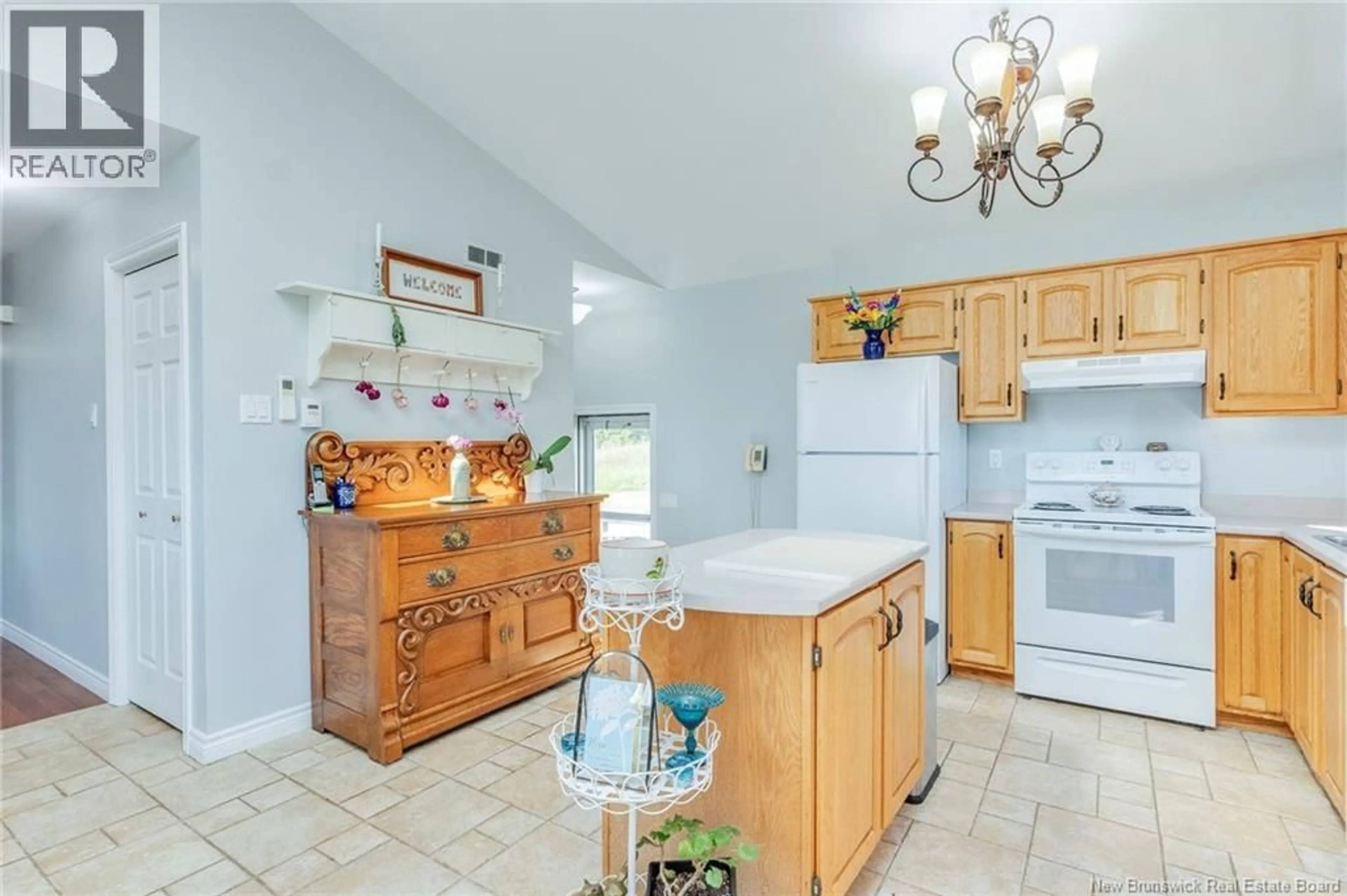 Open concept kitchen, ceramic/tile floor for 529 AMMON ROAD, Ammon New Brunswick E1G3N3