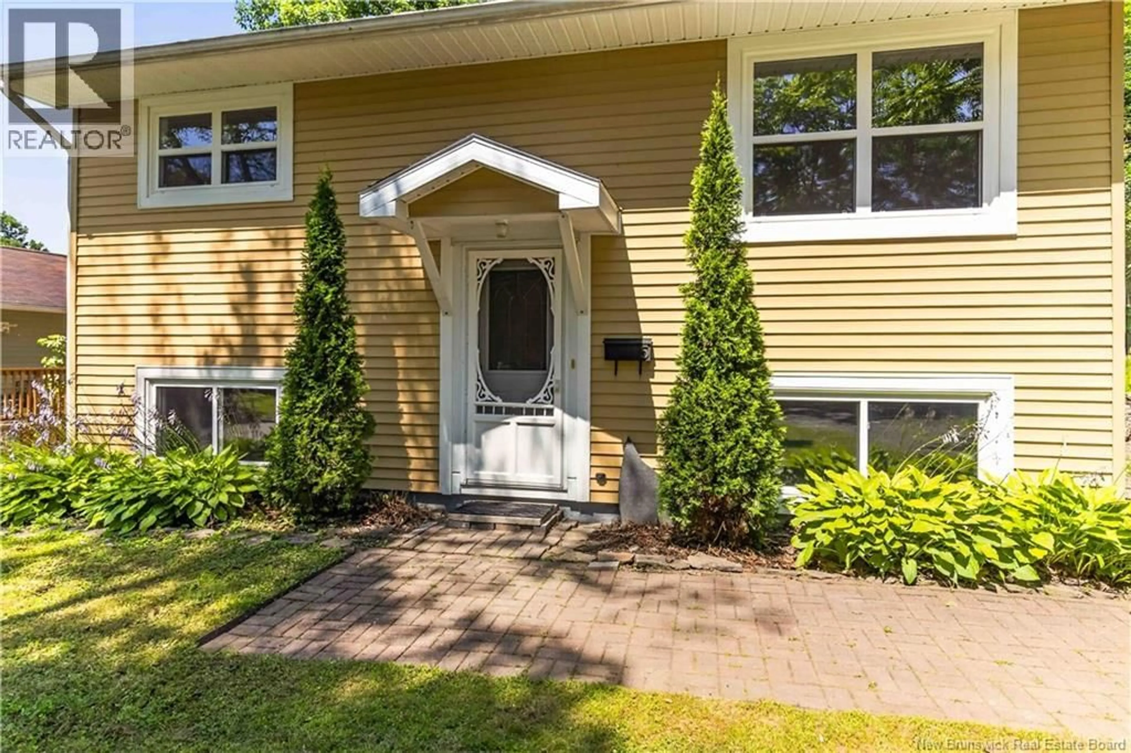 Unknown for 5 LILAC CRESCENT, Nashwaaksis New Brunswick E3A2G7