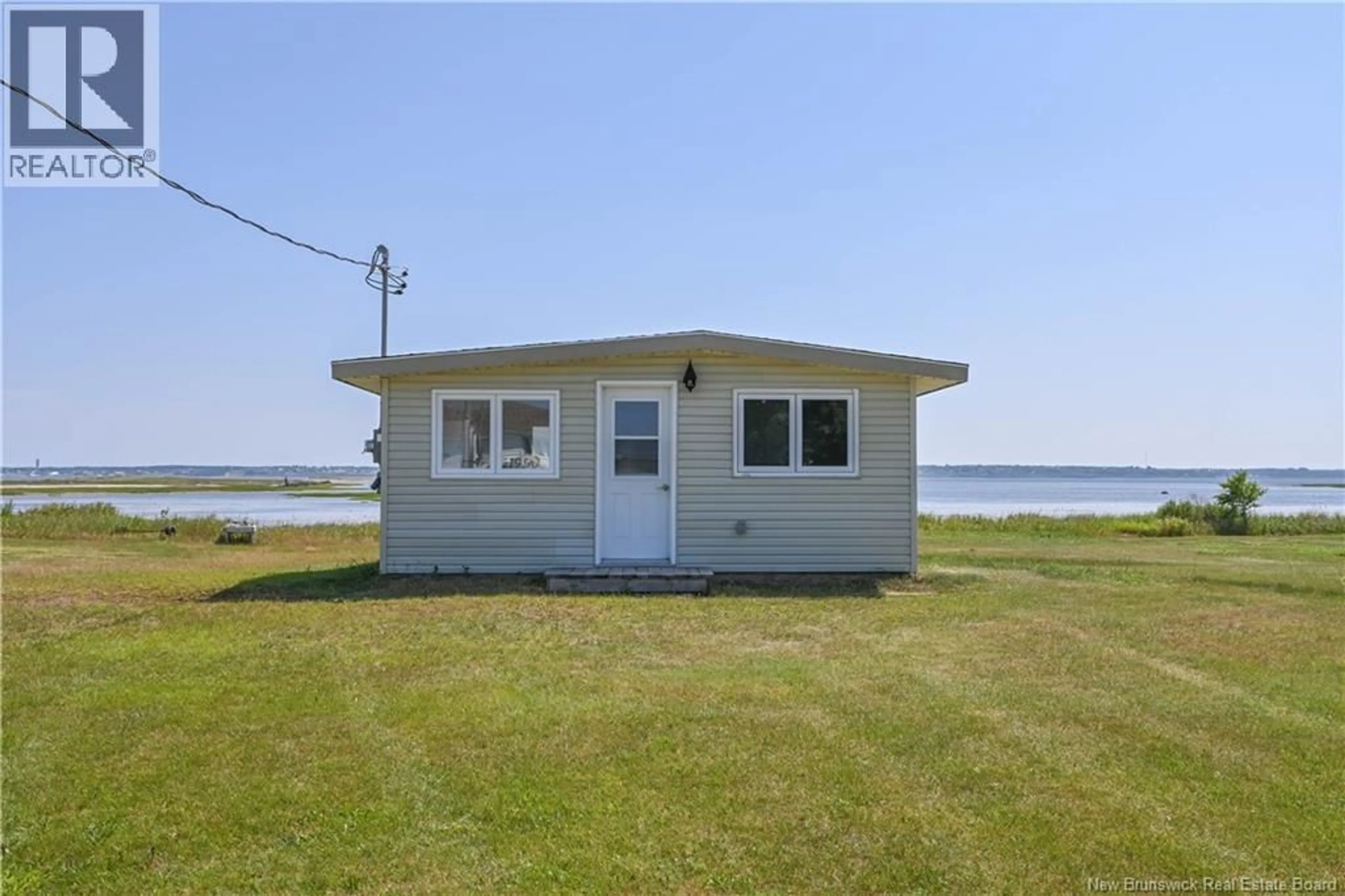 Shed for 1990 CHATILLON STREET, Maisonnette New Brunswick E8N2A2