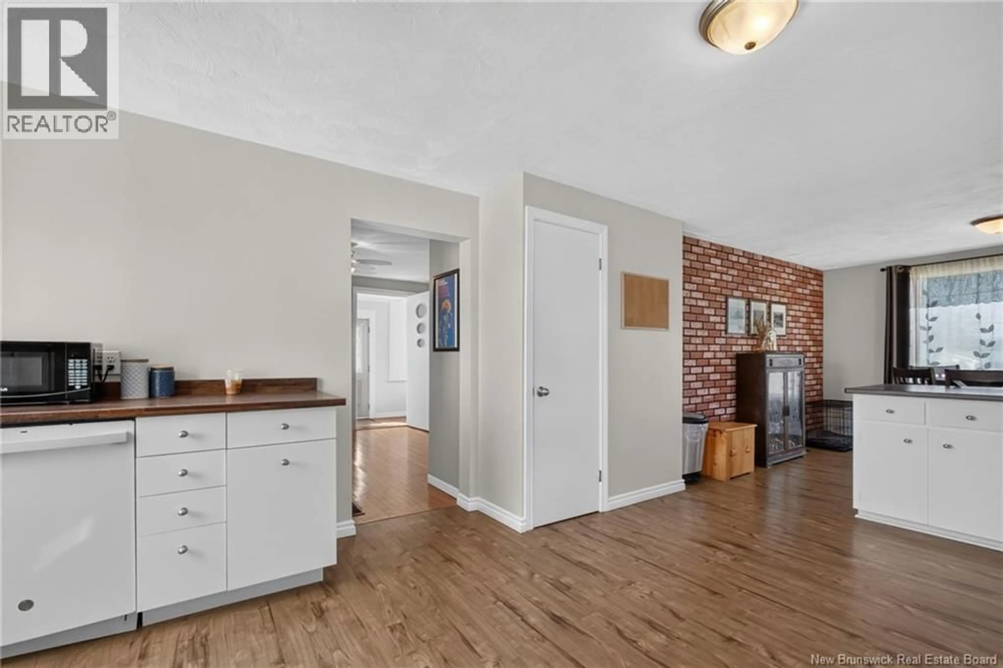 Indoor entryway for 602 DOVER ROAD, Dieppe New Brunswick E1A7M1