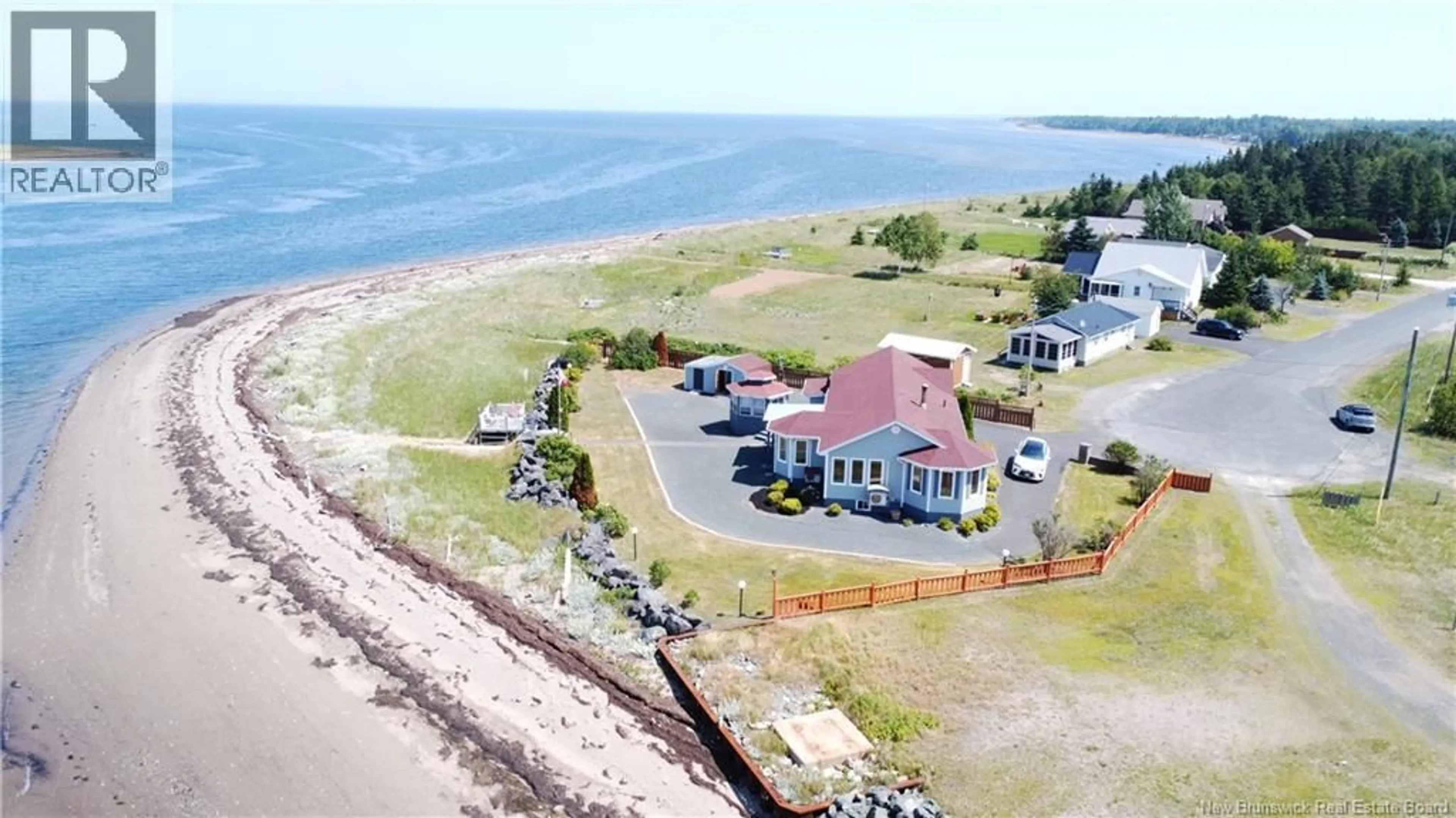 A pic from outside/outdoor area/front of a property/back of a property/a pic from drone, water/lake/river/ocean view for 25 BAYSHORE, Bathurst New Brunswick E2A6A4