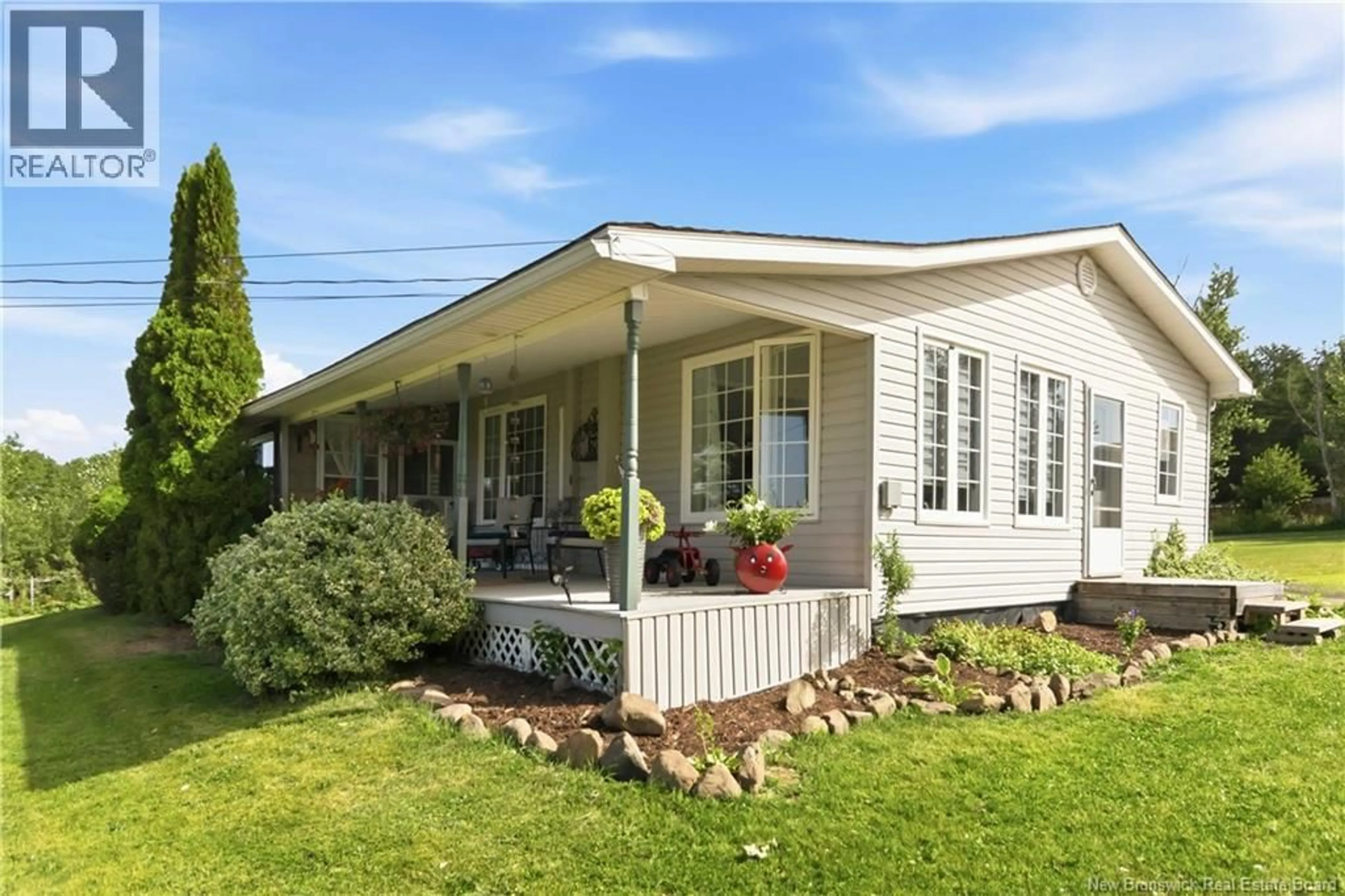Home with vinyl exterior material, unknown for 663 PRINCIPALE STREET, Memramcook New Brunswick E4K2R8