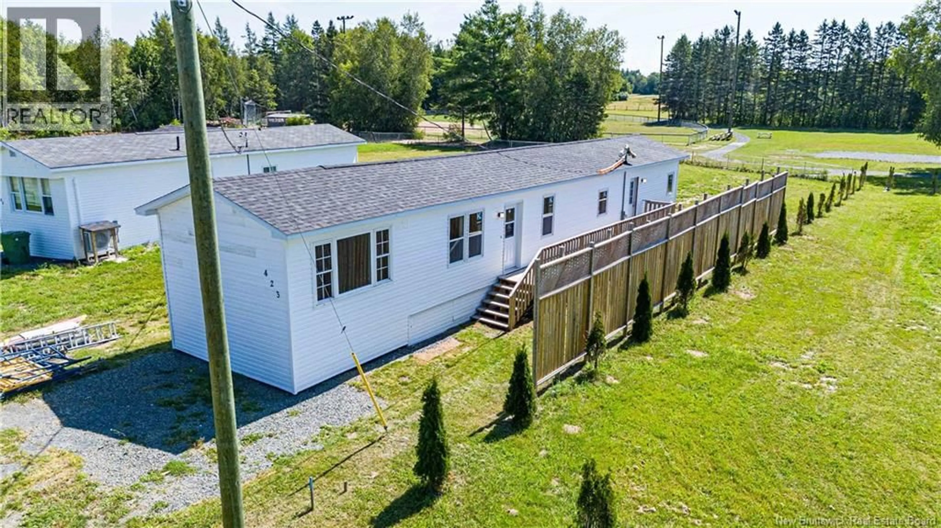 A pic from outside/outdoor area/front of a property/back of a property/a pic from drone, building for 423 ROUTE 105, Maugerville New Brunswick E3A8N3